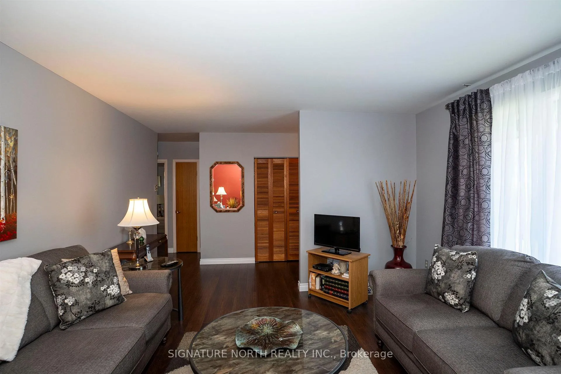Photo 5 of 381 Hallam Street, Thunder Bay, Current River — HOMEH