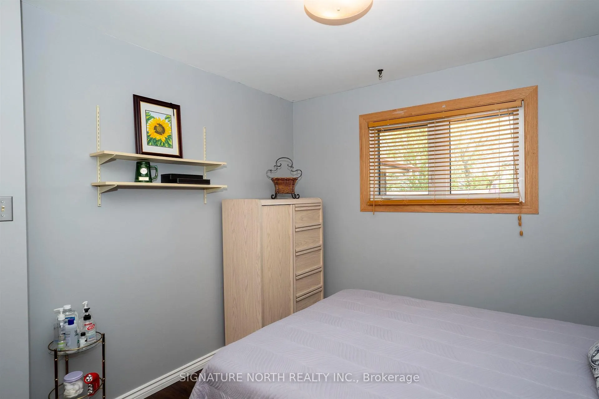 Photo 11 of 381 Hallam Street, Thunder Bay, Current River — HOMEH