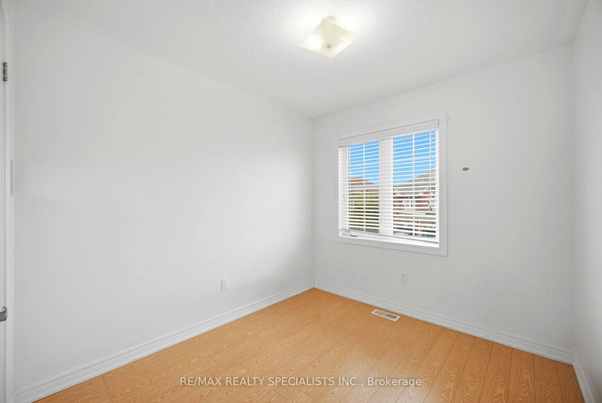 Photo 27 of 51 Frenchpark Circle, Brampton, Credit Valley — HOMEH
