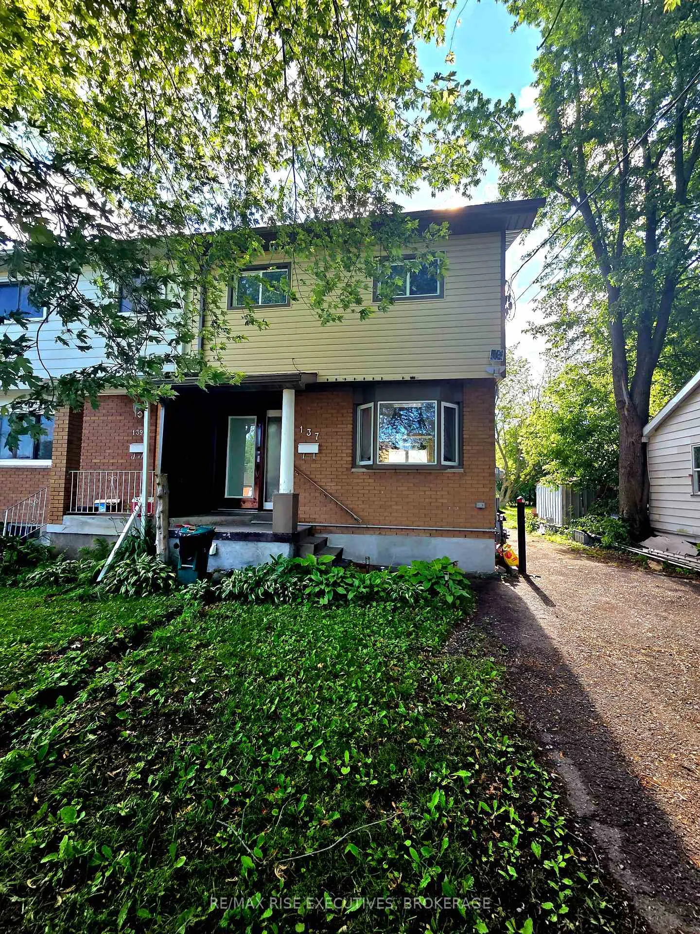 Front of 137 Ford Street