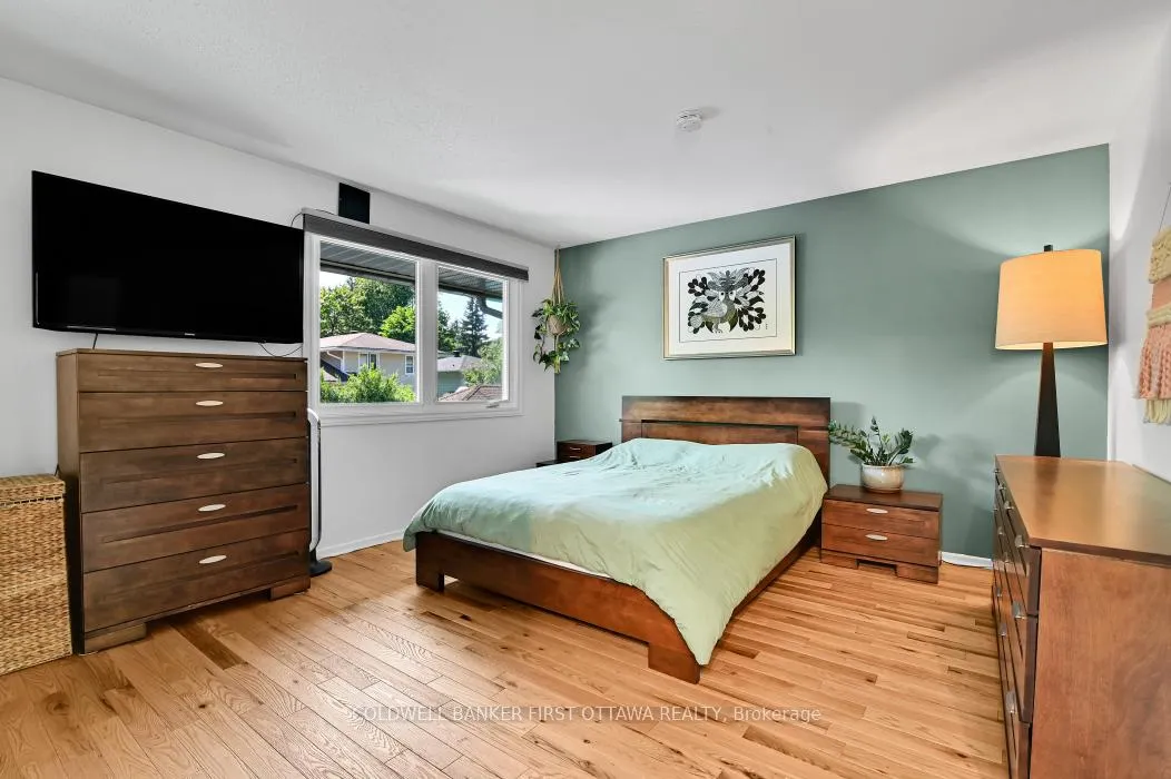 Photo 16 of 580 Duff Crescent, Ottawa, Beacon Hill North — HOMEH
