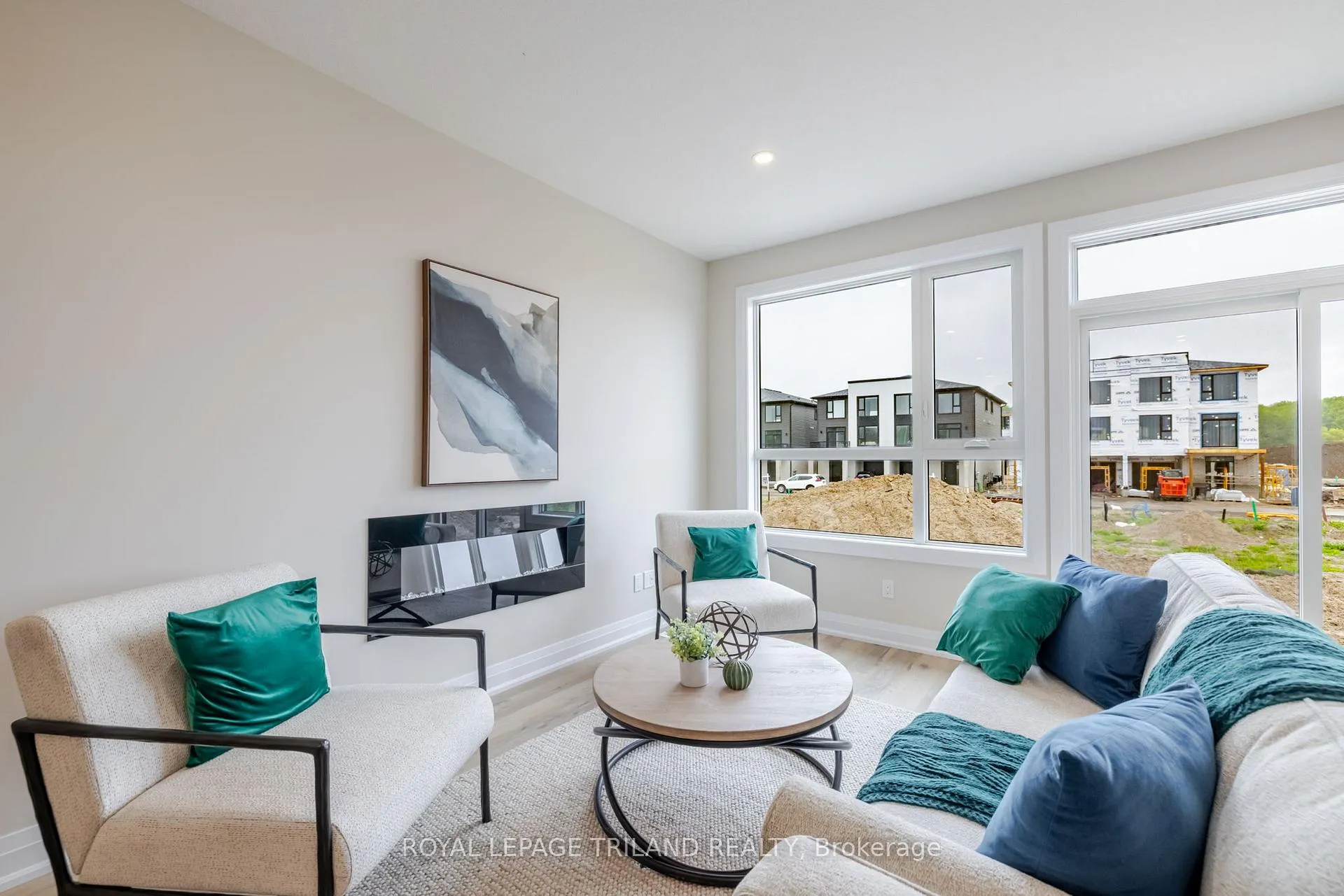 Photo 20 of 770 Banyan Lane, London, North E — HOMEH