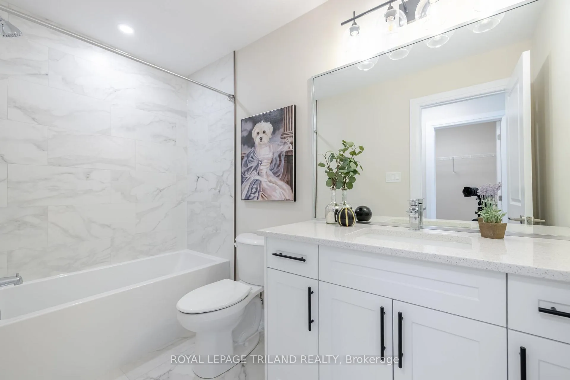 Photo 33 of 770 Banyan Lane, London, North E — HOMEH
