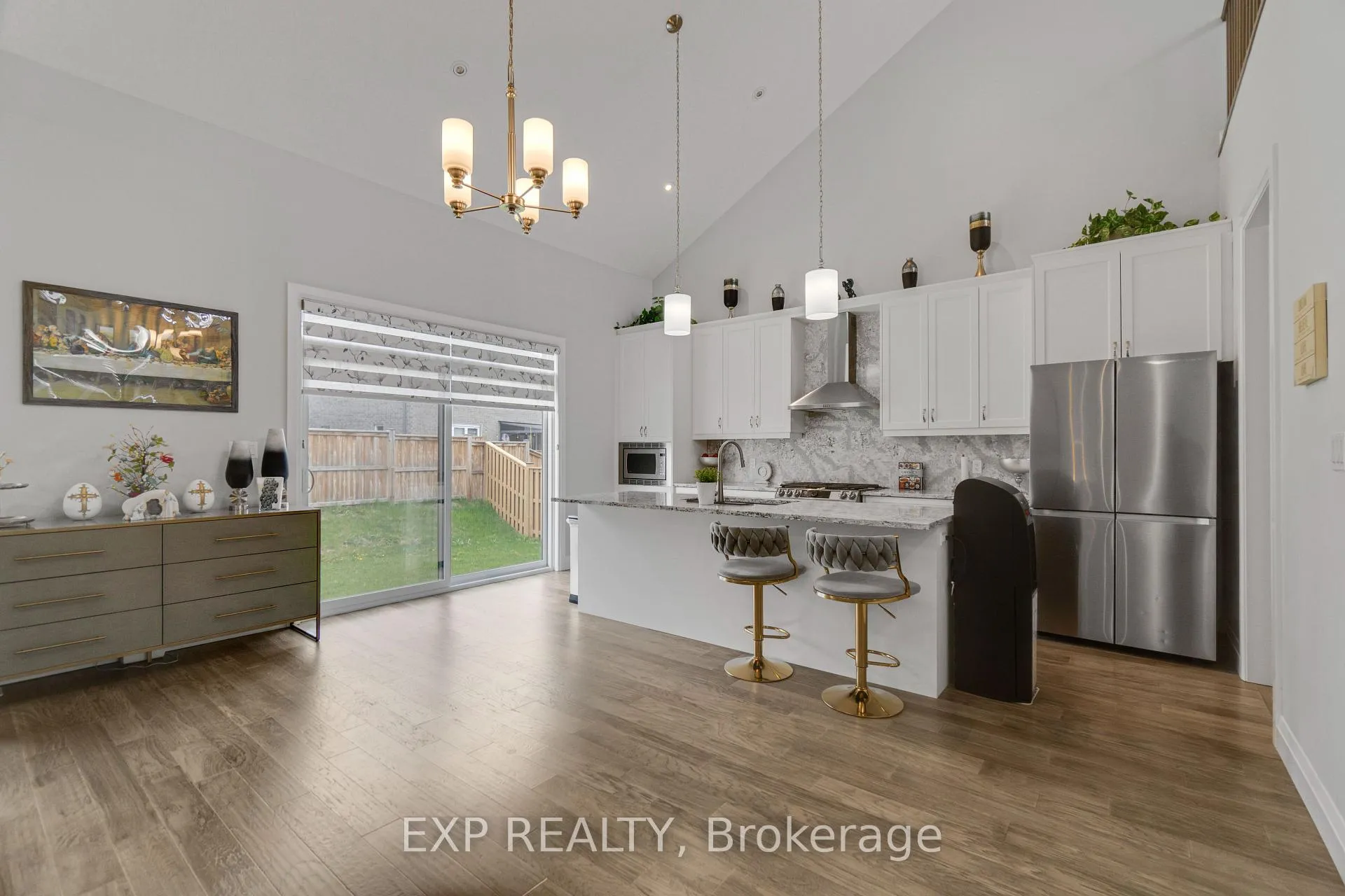 Photo 9 of Unit 5, 923 Stonecliffe Walk, Kitchener, Doon South — HOMEH