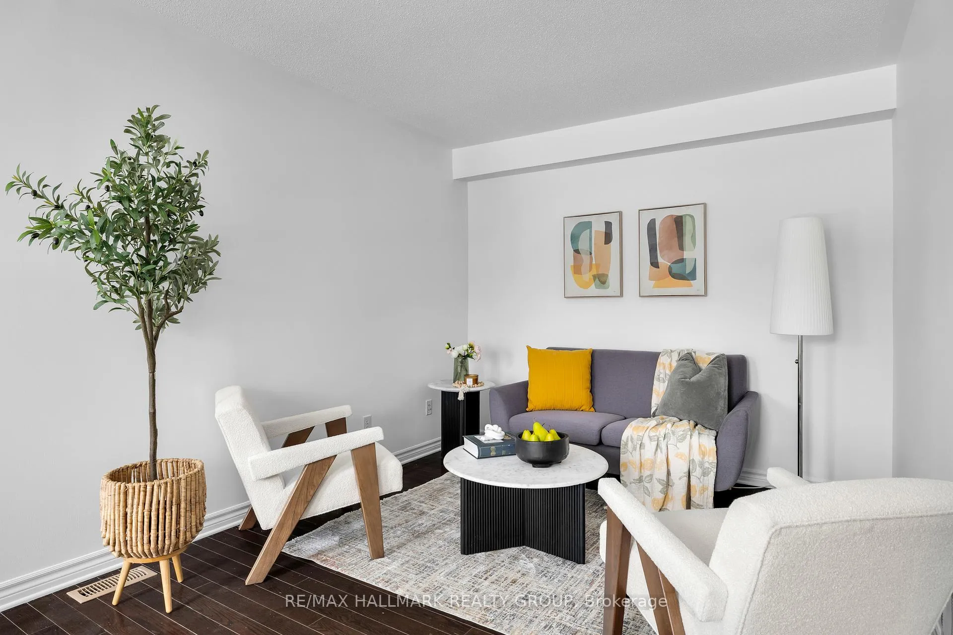Photo 10 of 257 Aquilo Crescent, Ottawa, Stittsville (North) — HOMEH