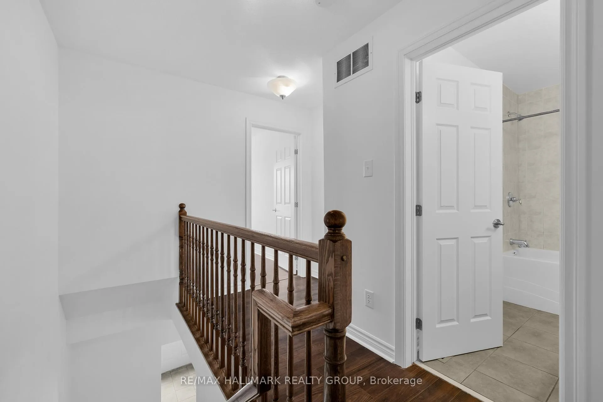 Photo 29 of 257 Aquilo Crescent, Ottawa, Stittsville (North) — HOMEH