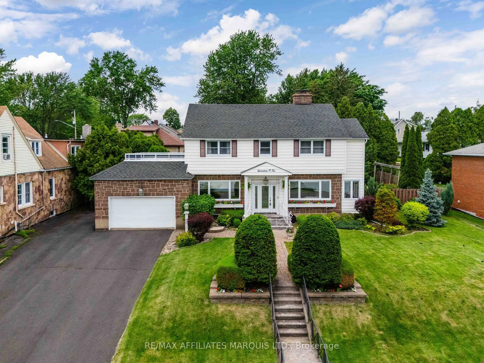 Photo 3 of 1702 Montreal Road, Cornwall — HOMEH