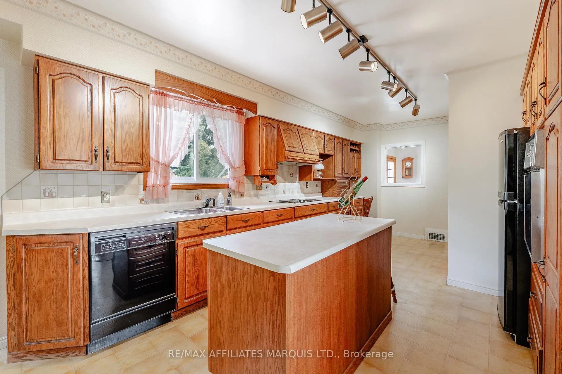 Photo 23 of 1702 Montreal Road, Cornwall — HOMEH