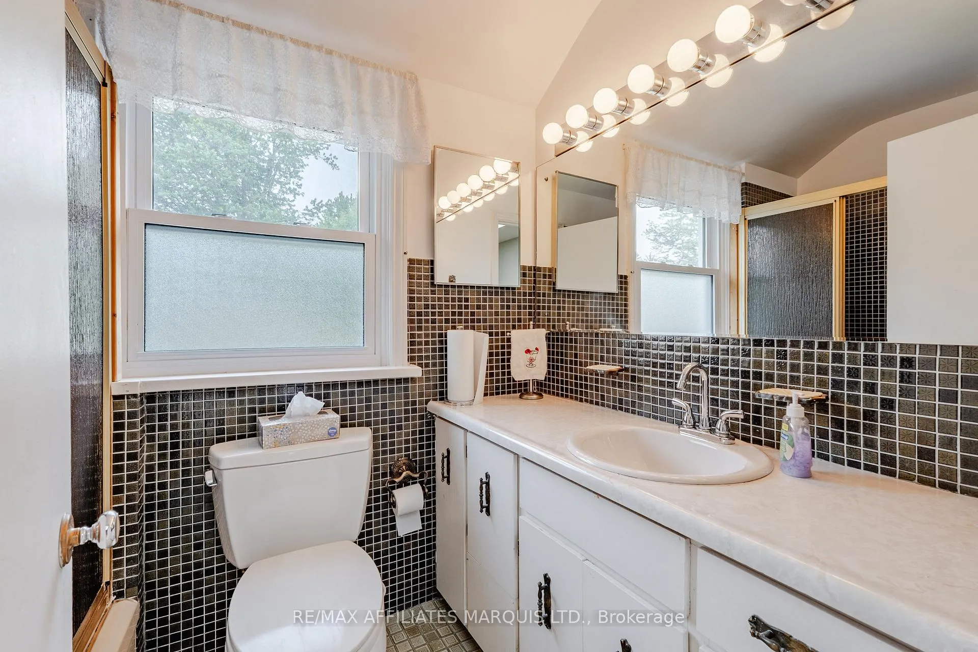 Photo 33 of 1702 Montreal Road, Cornwall — HOMEH