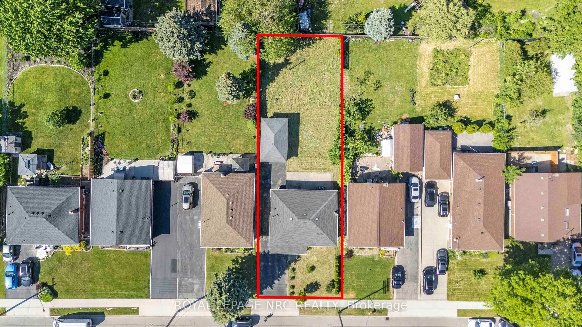 Photo 4 of 959 Mohawk Road E, Hamilton, Huntington — HOMEH