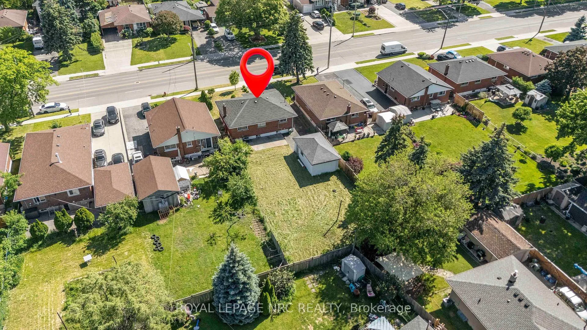 Photo 5 of 959 Mohawk Road E, Hamilton, Huntington — HOMEH