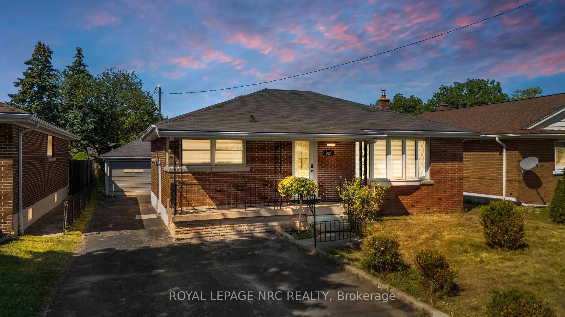 Photo 6 of 959 Mohawk Road E, Hamilton, Huntington — HOMEH