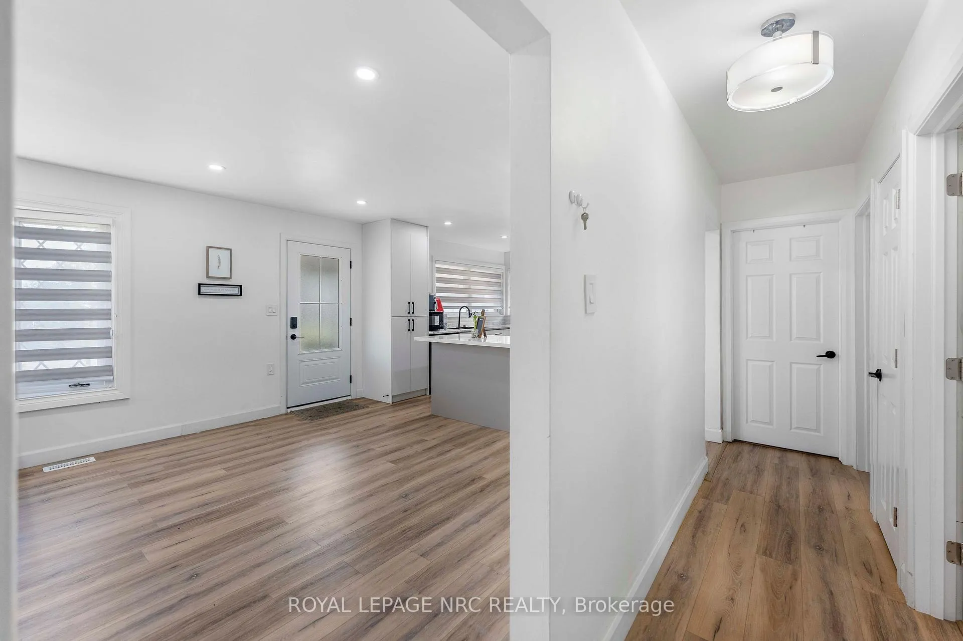 Photo 18 of 959 Mohawk Road E, Hamilton, Huntington — HOMEH