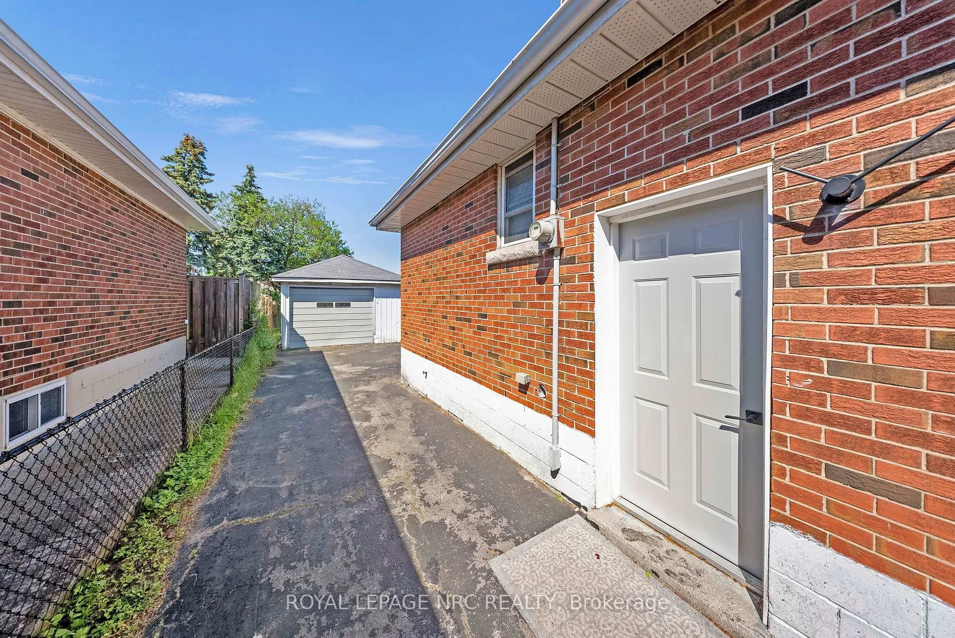 Photo 27 of 959 Mohawk Road E, Hamilton, Huntington — HOMEH