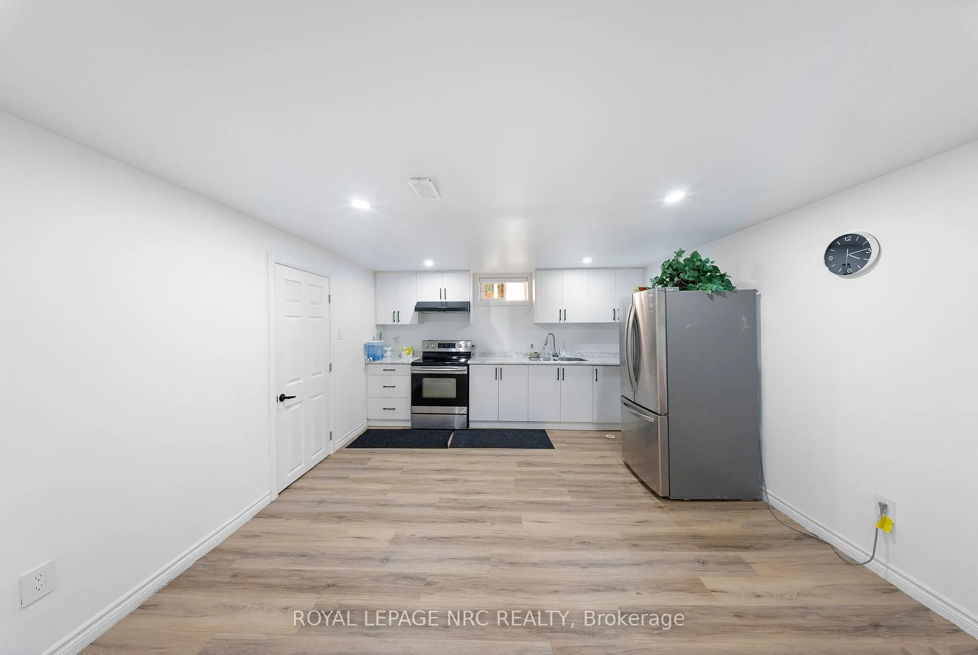 Photo 30 of 959 Mohawk Road E, Hamilton, Huntington — HOMEH