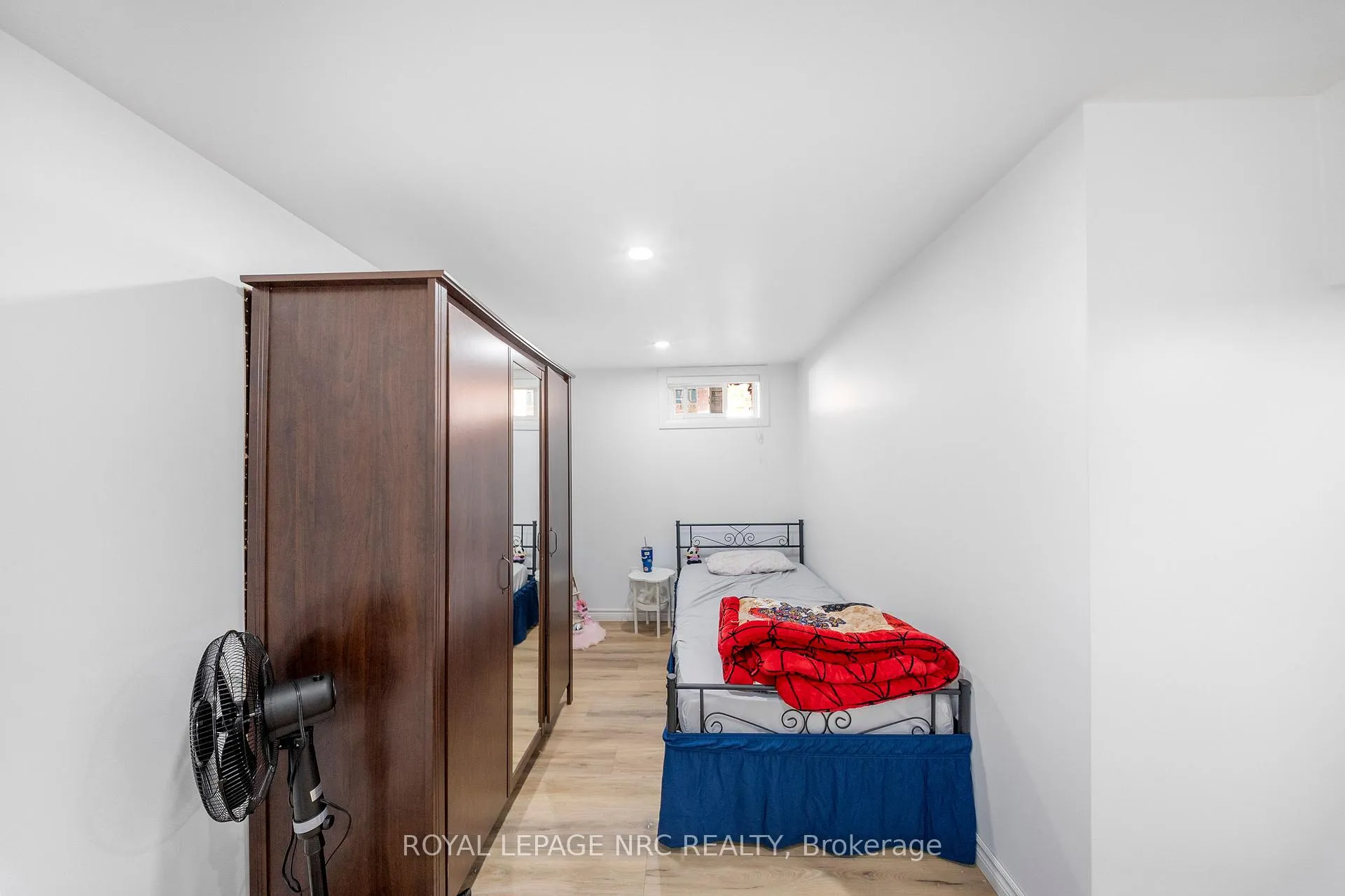 Photo 35 of 959 Mohawk Road E, Hamilton, Huntington — HOMEH