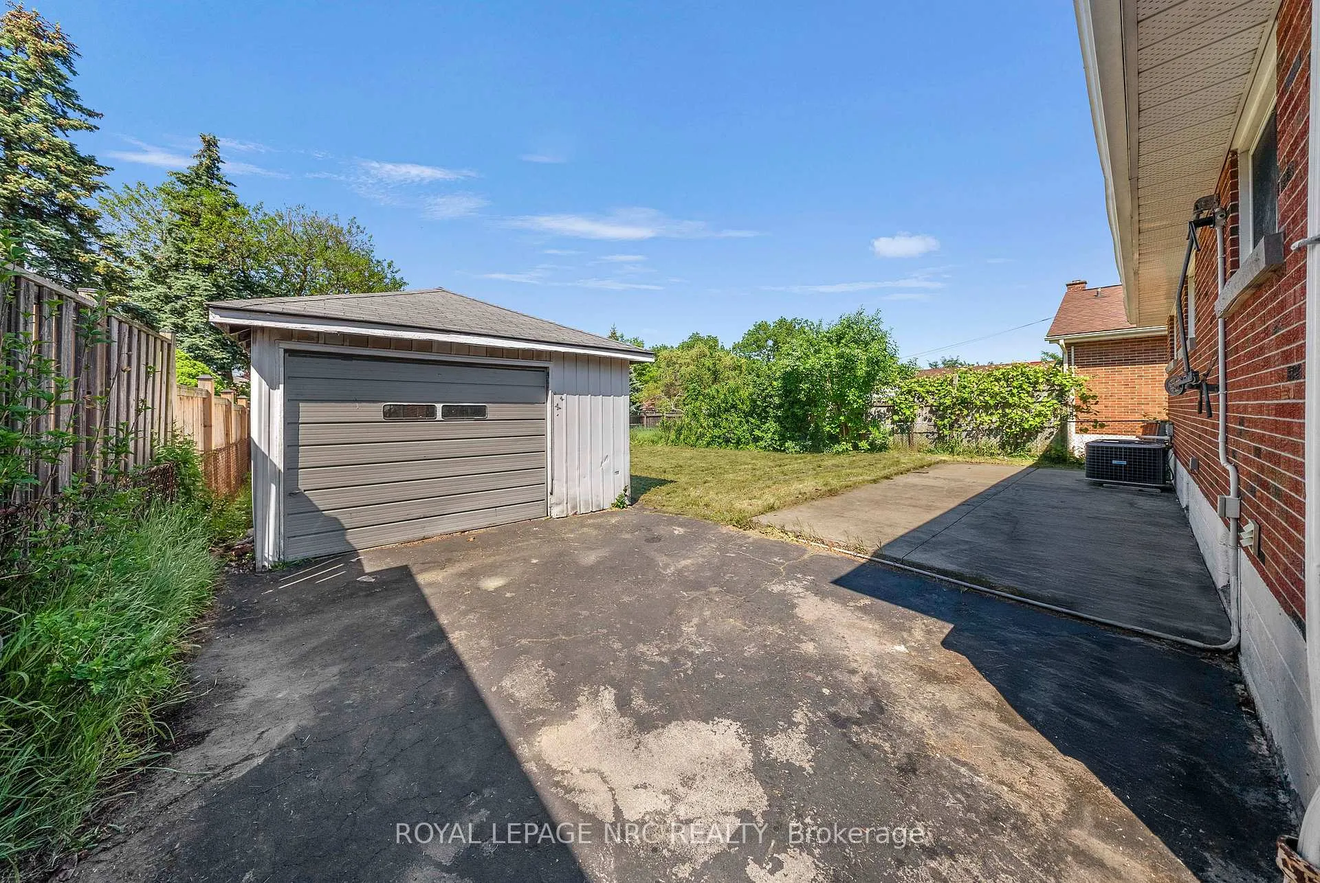 Photo 42 of 959 Mohawk Road E, Hamilton, Huntington — HOMEH