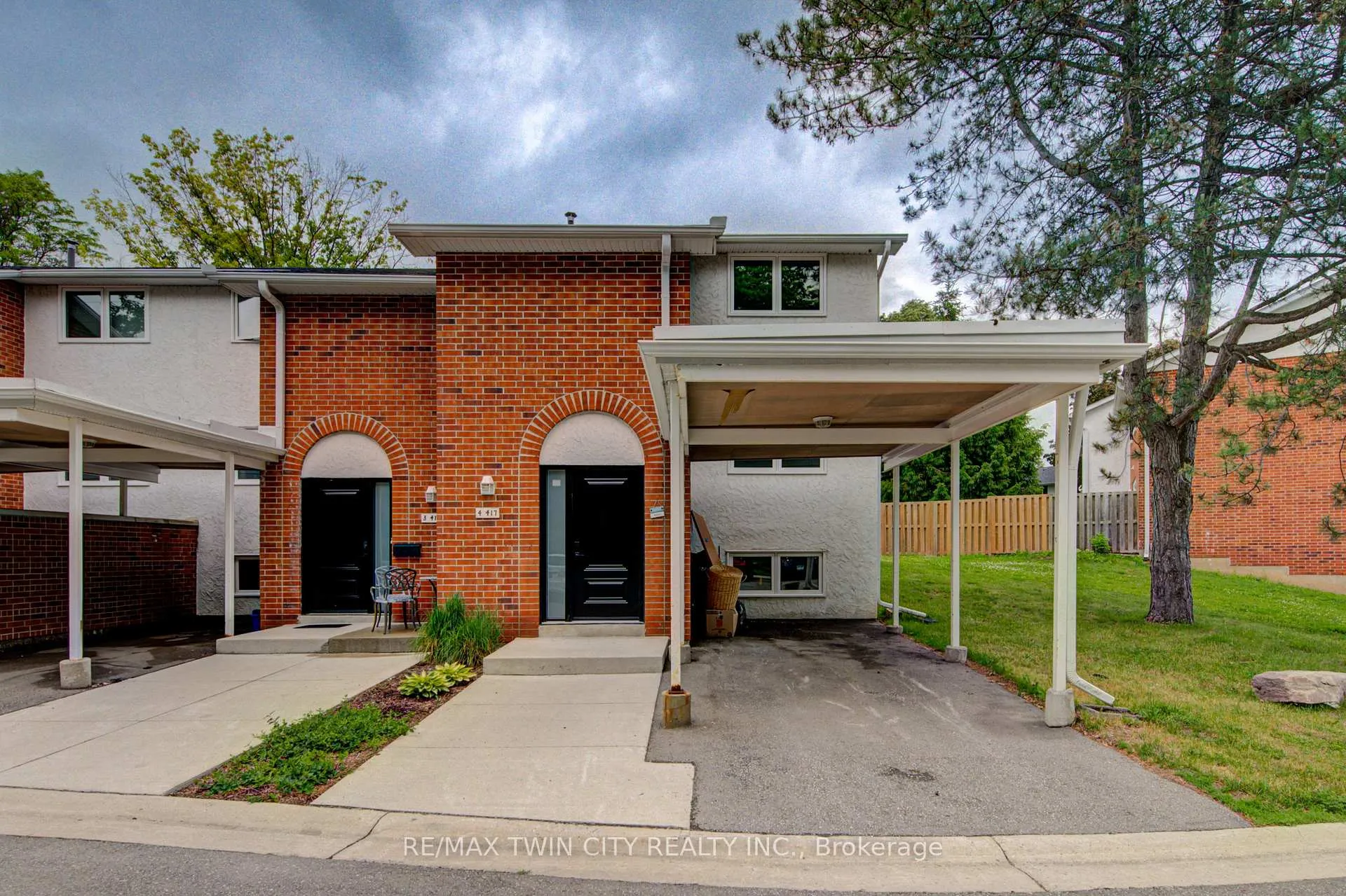 Photo 3 of Unit 4, 417 Keats Way, Waterloo, Beechwood West — HOMEH