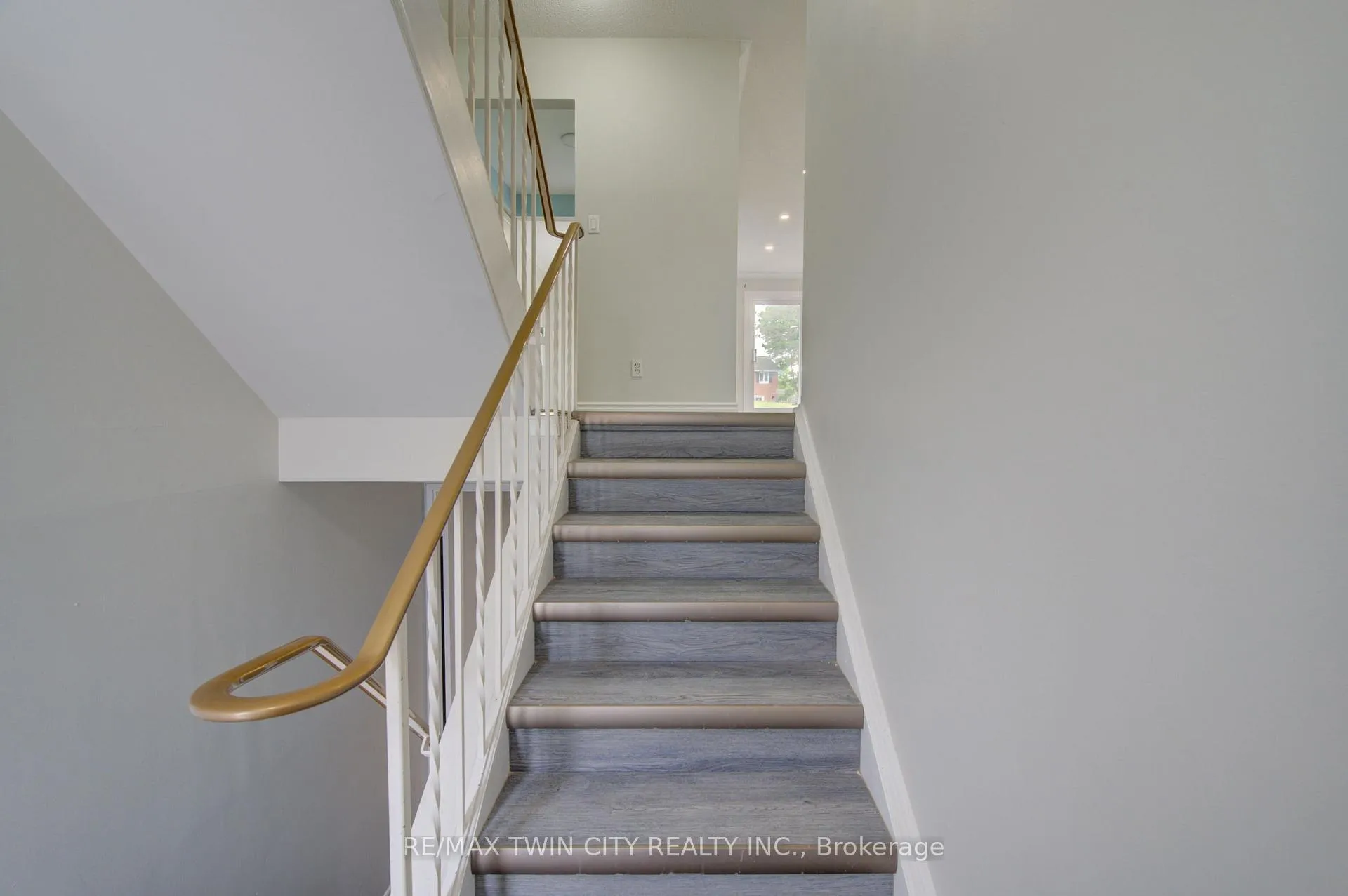 Photo 7 of Unit 4, 417 Keats Way, Waterloo, Beechwood West — HOMEH