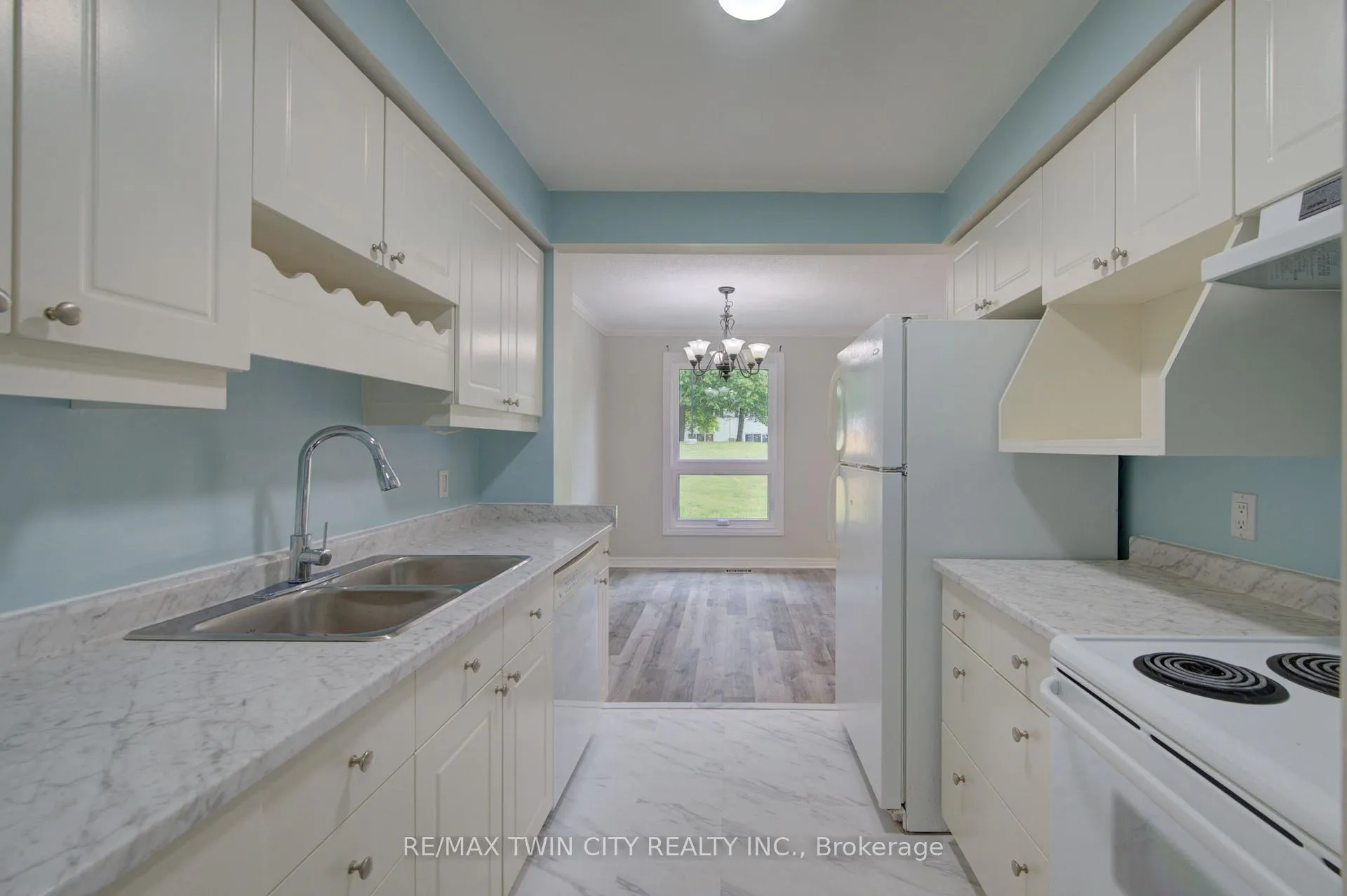 Photo 14 of Unit 4, 417 Keats Way, Waterloo, Beechwood West — HOMEH