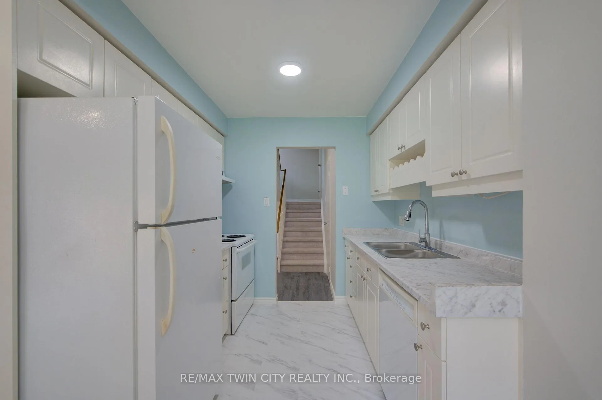 Photo 15 of Unit 4, 417 Keats Way, Waterloo, Beechwood West — HOMEH