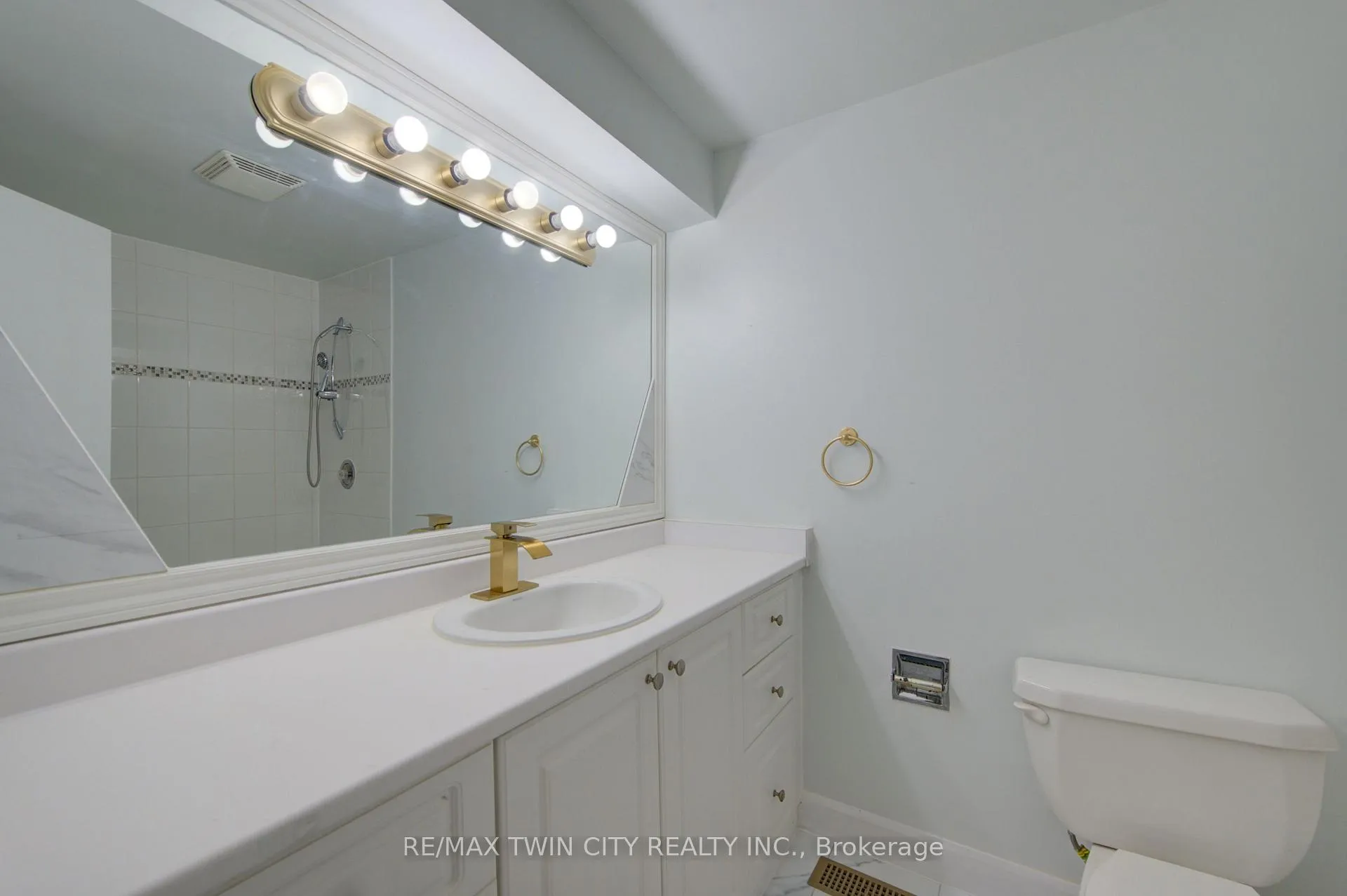 Photo 25 of Unit 4, 417 Keats Way, Waterloo, Beechwood West — HOMEH