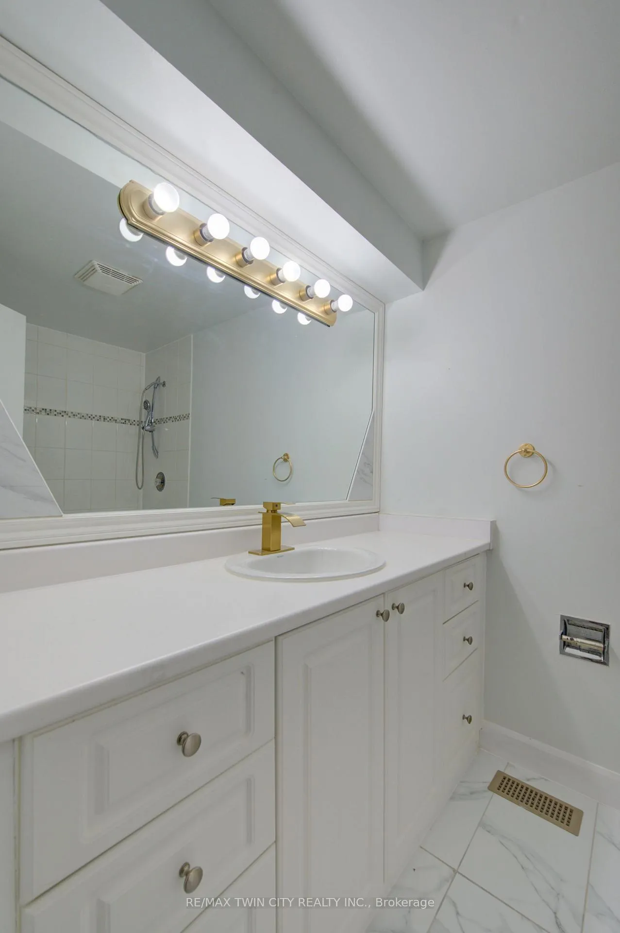 Photo 26 of Unit 4, 417 Keats Way, Waterloo, Beechwood West — HOMEH