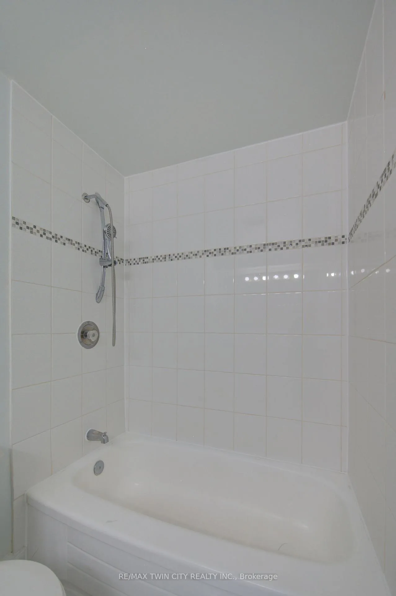 Photo 27 of Unit 4, 417 Keats Way, Waterloo, Beechwood West — HOMEH