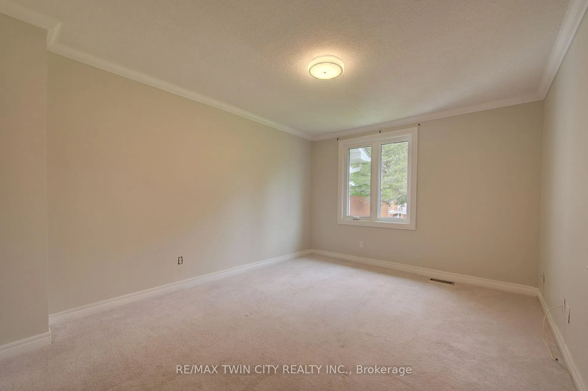 Photo 28 of Unit 4, 417 Keats Way, Waterloo, Beechwood West — HOMEH
