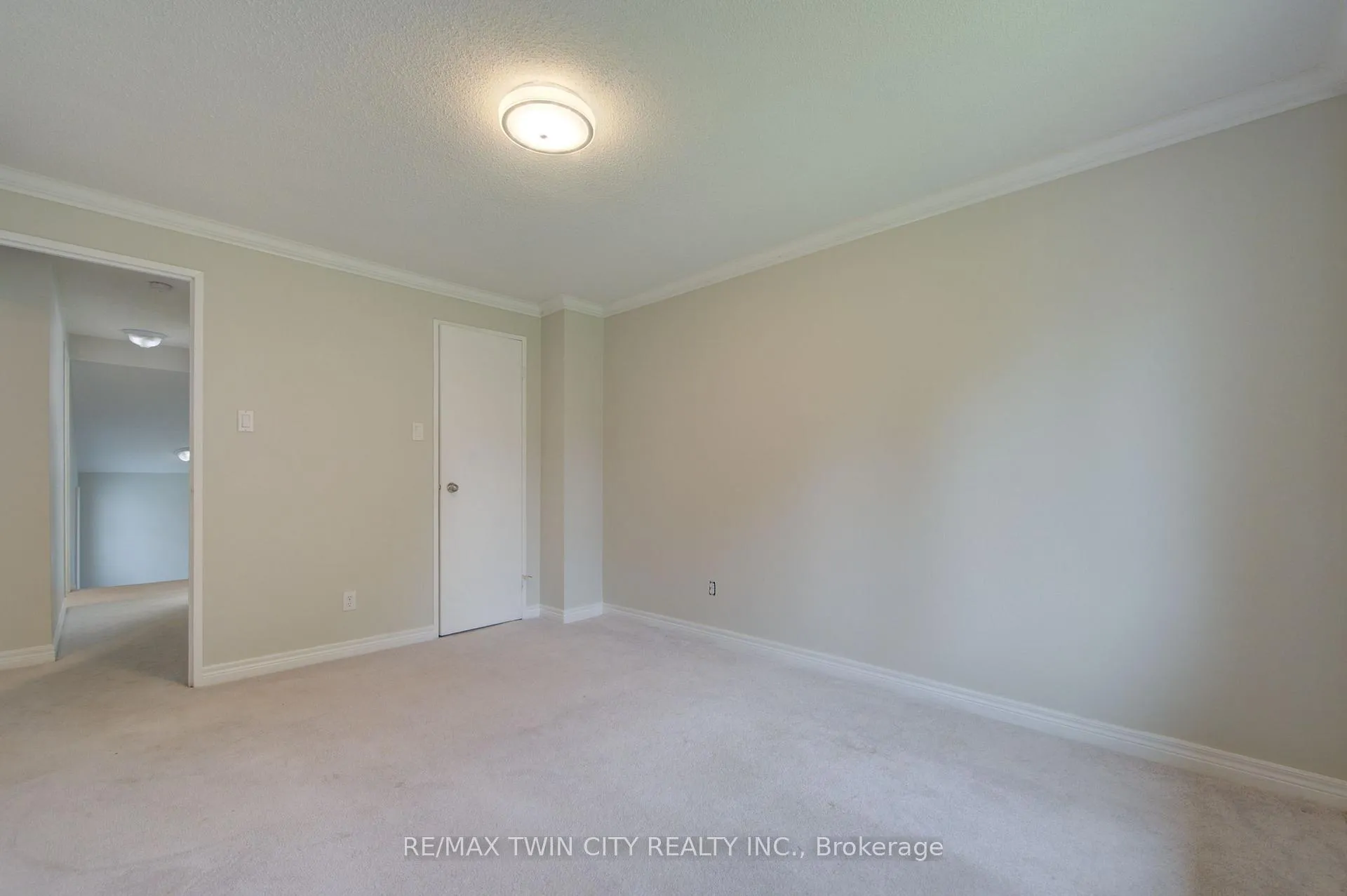 Photo 29 of Unit 4, 417 Keats Way, Waterloo, Beechwood West — HOMEH