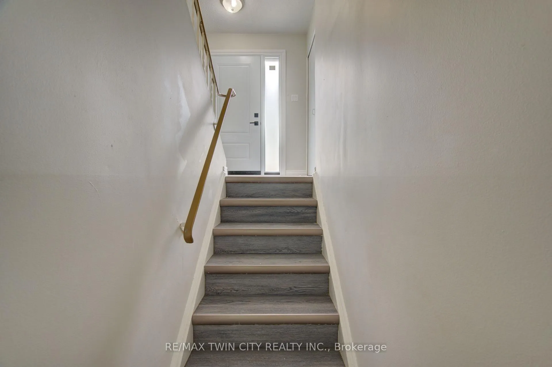 Photo 32 of Unit 4, 417 Keats Way, Waterloo, Beechwood West — HOMEH