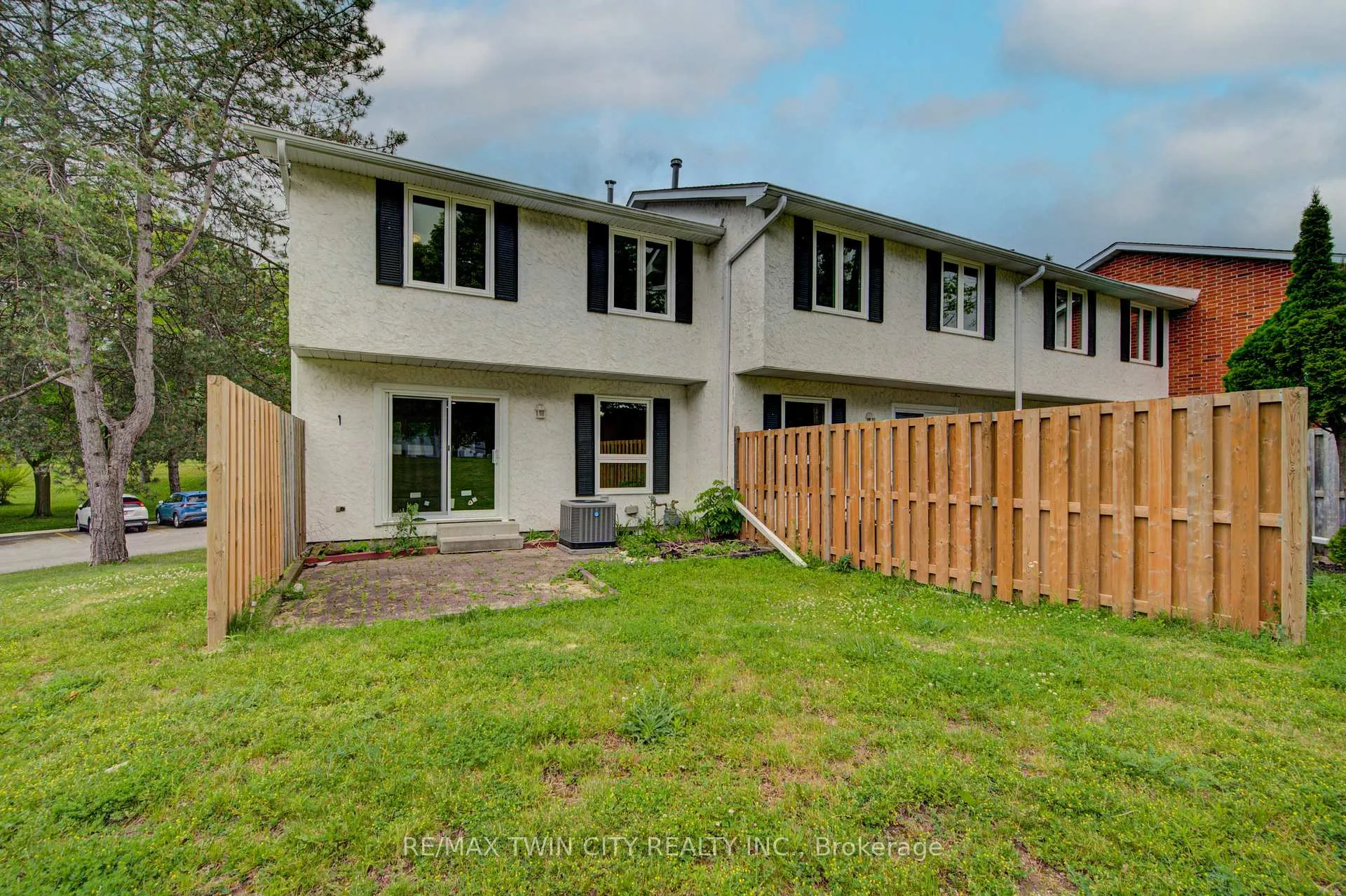 Photo 40 of Unit 4, 417 Keats Way, Waterloo, Beechwood West — HOMEH