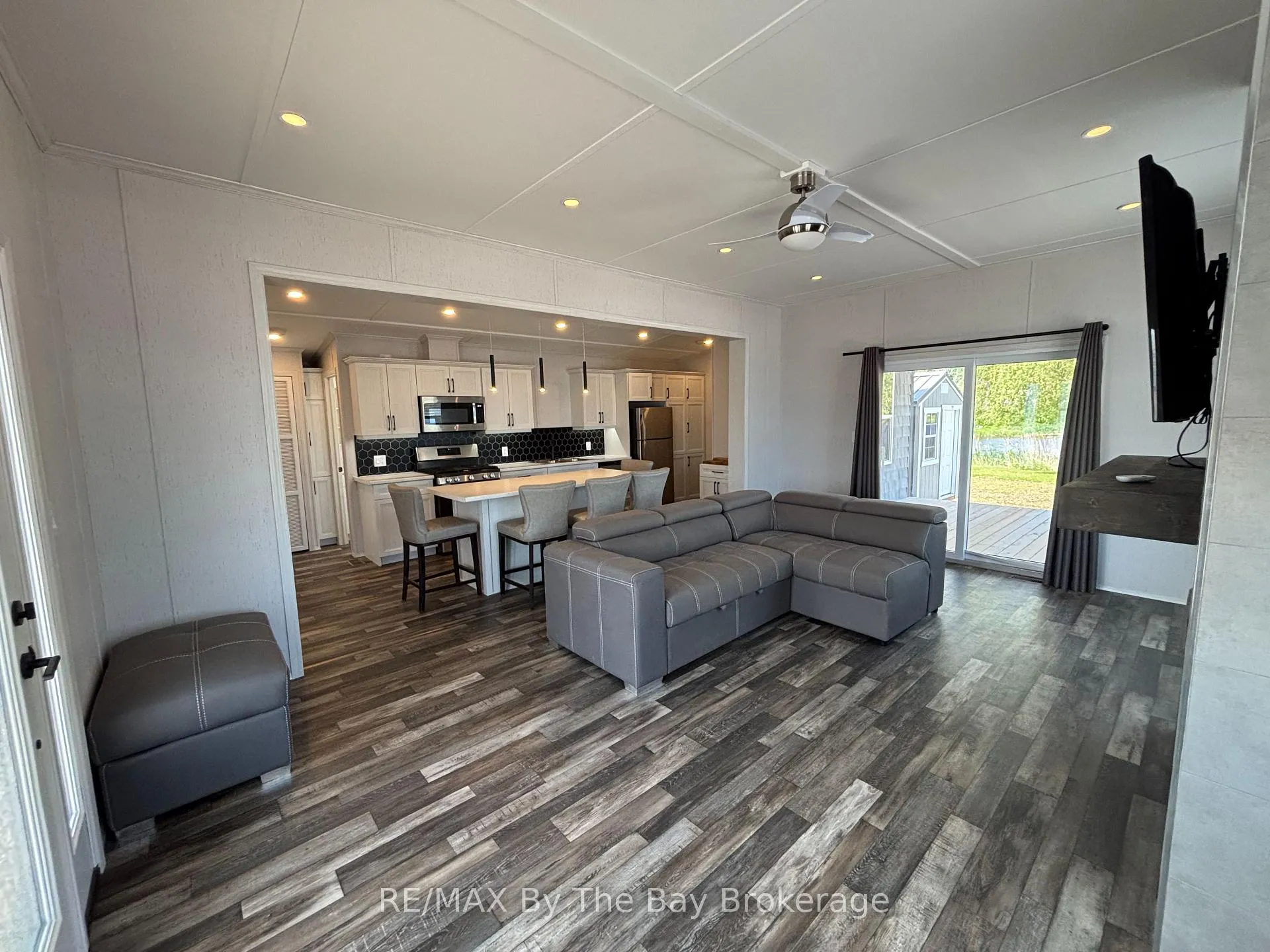 Photo 11 of Unit 38, 3282 Ogden's Beach Road, Tay, Rural Tay — HOMEH