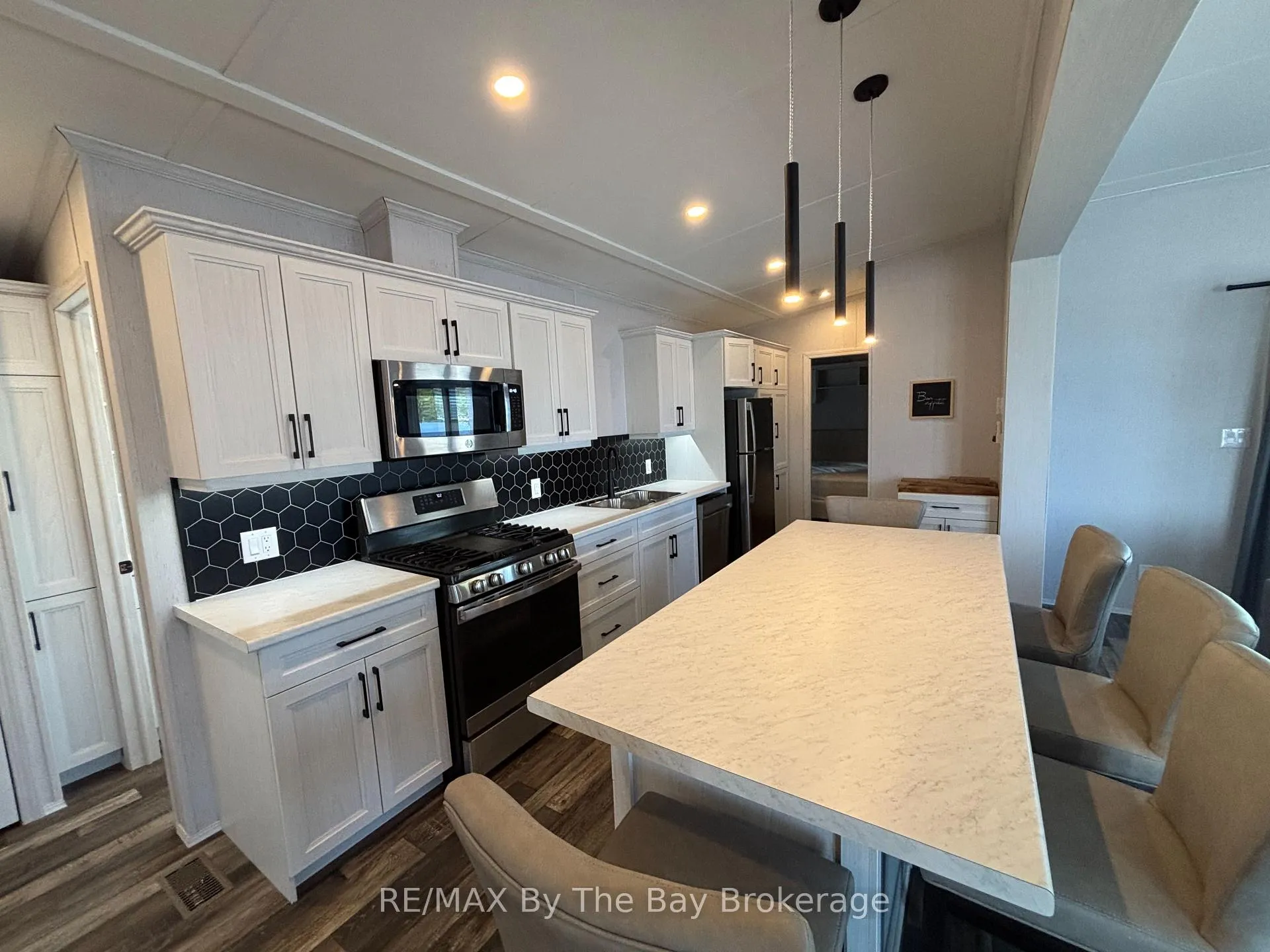 Photo 12 of Unit 38, 3282 Ogden's Beach Road, Tay, Rural Tay — HOMEH