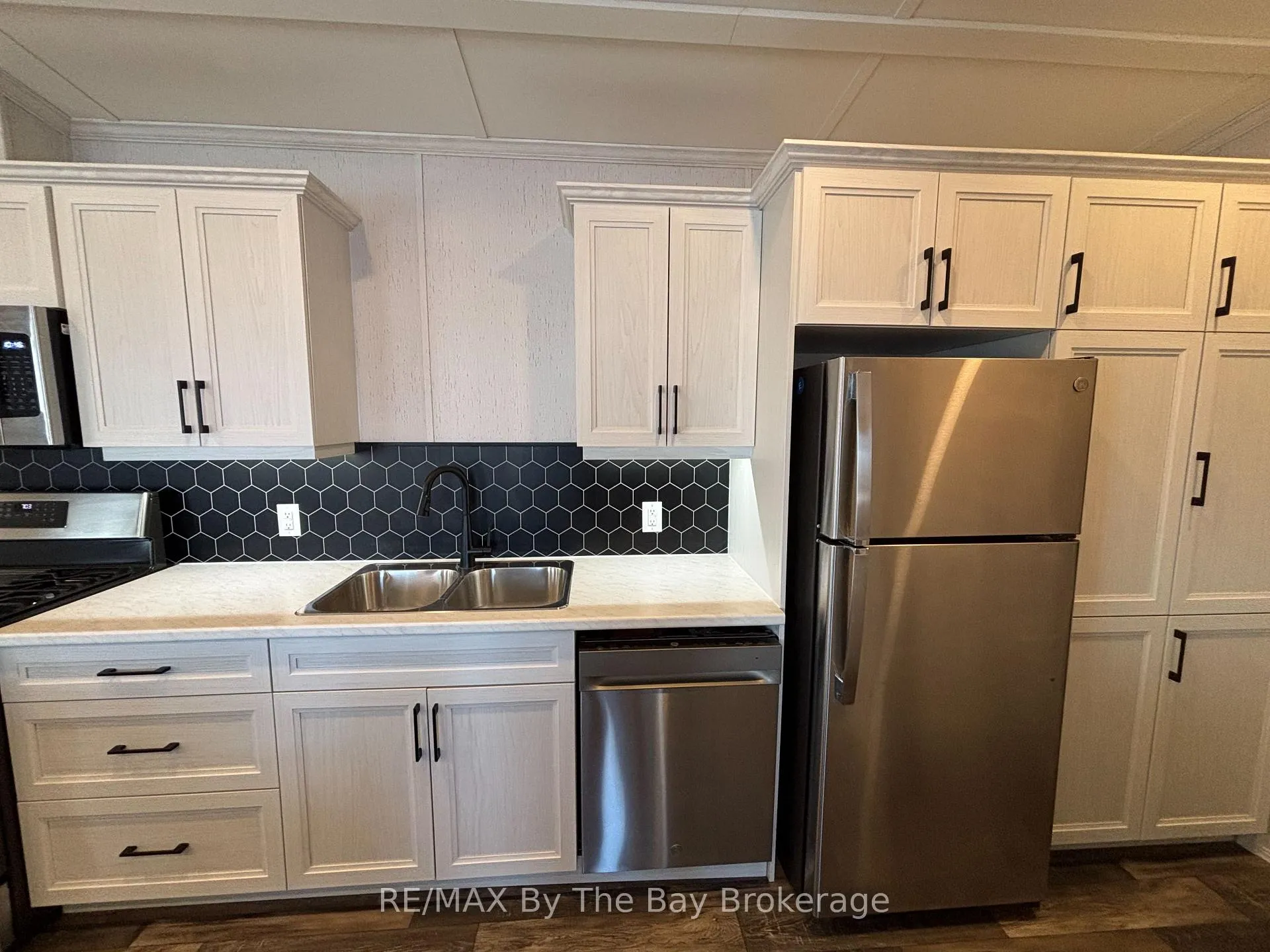 Photo 13 of Unit 38, 3282 Ogden's Beach Road, Tay, Rural Tay — HOMEH