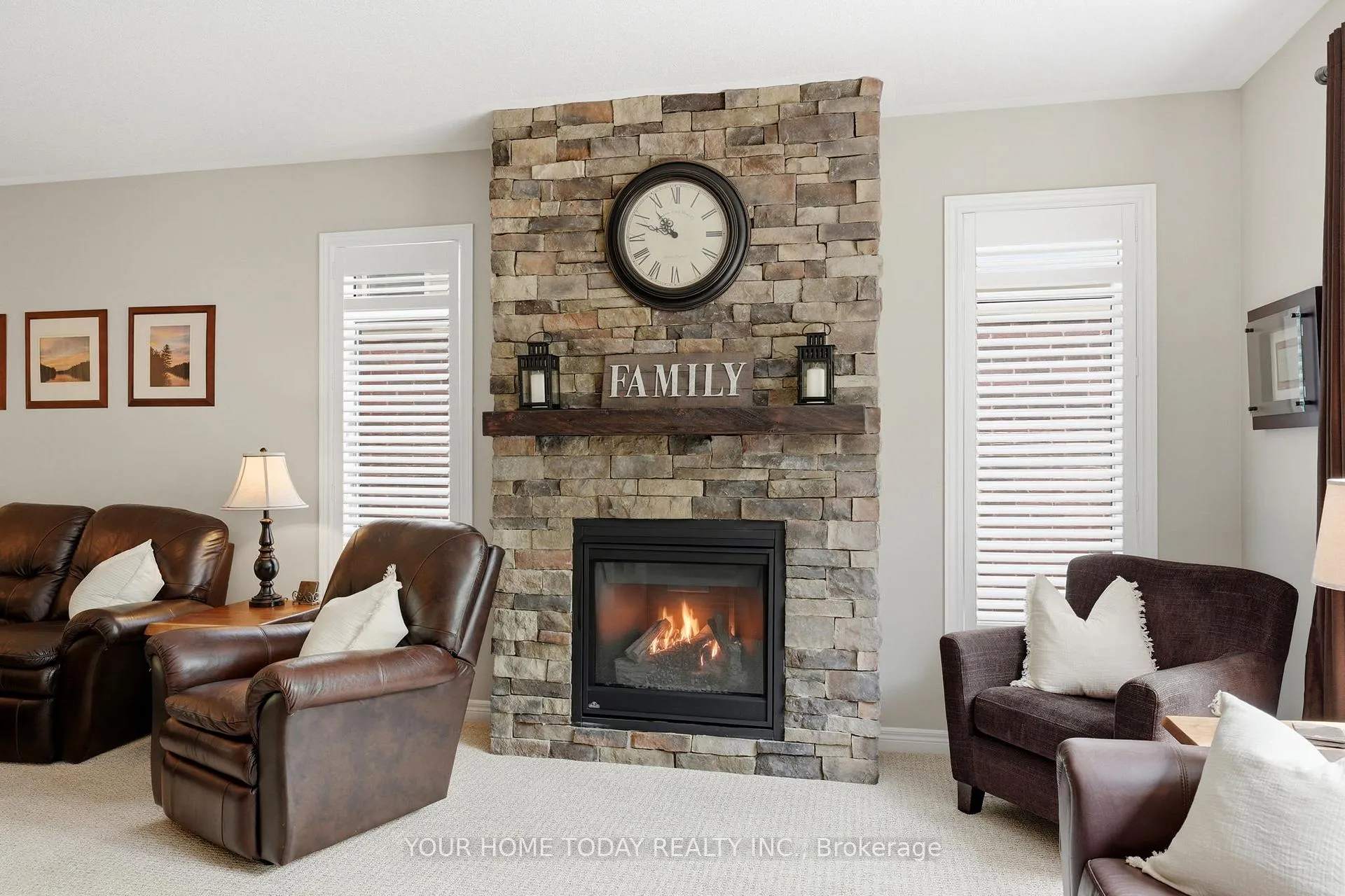 Photo 10 of 8 Trinity Court, Halton Hills, Acton — HOMEH