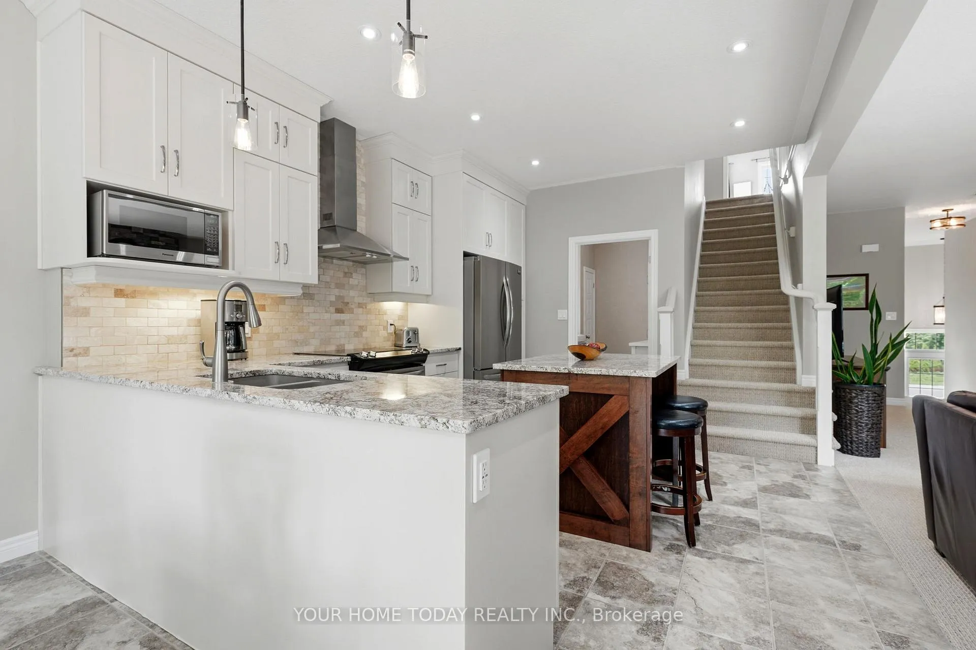 Photo 14 of 8 Trinity Court, Halton Hills, Acton — HOMEH