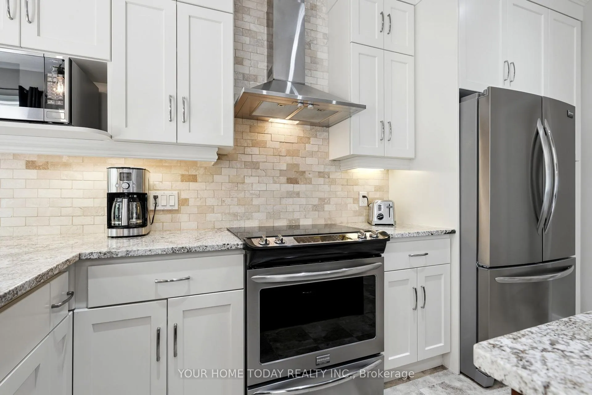 Photo 15 of 8 Trinity Court, Halton Hills, Acton — HOMEH