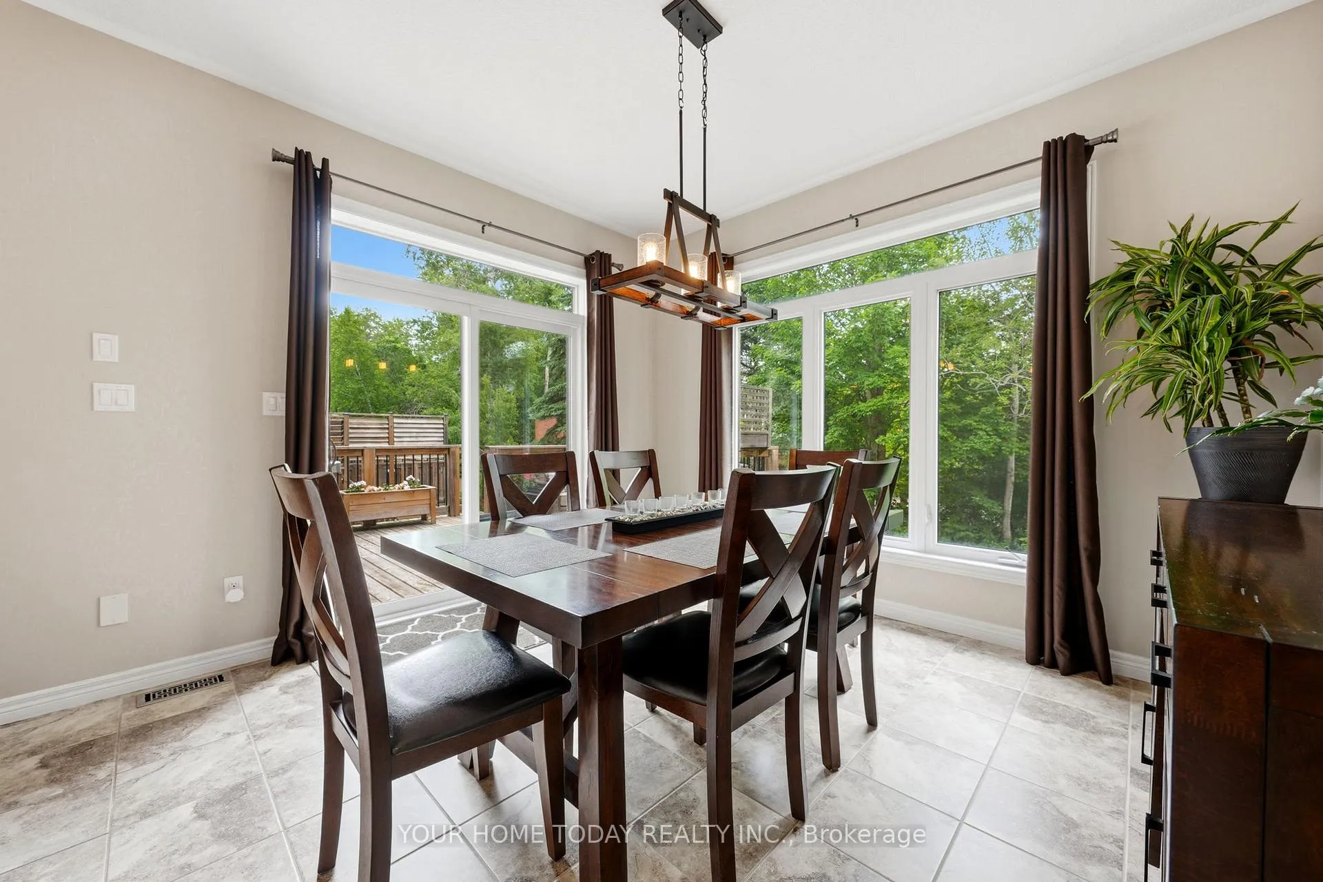 Photo 17 of 8 Trinity Court, Halton Hills, Acton — HOMEH