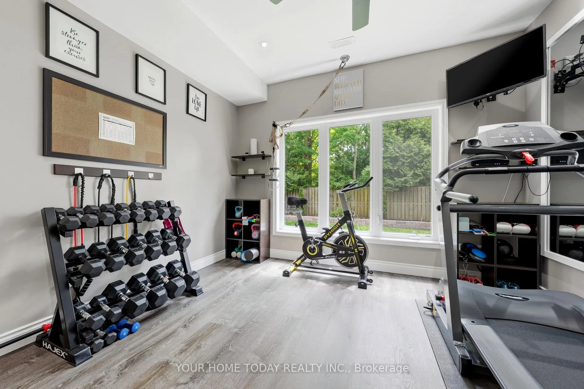 Photo 39 of 8 Trinity Court, Halton Hills, Acton — HOMEH