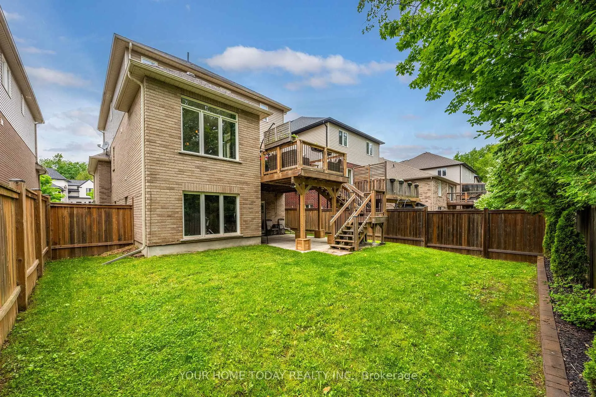 Photo 44 of 8 Trinity Court, Halton Hills, Acton — HOMEH