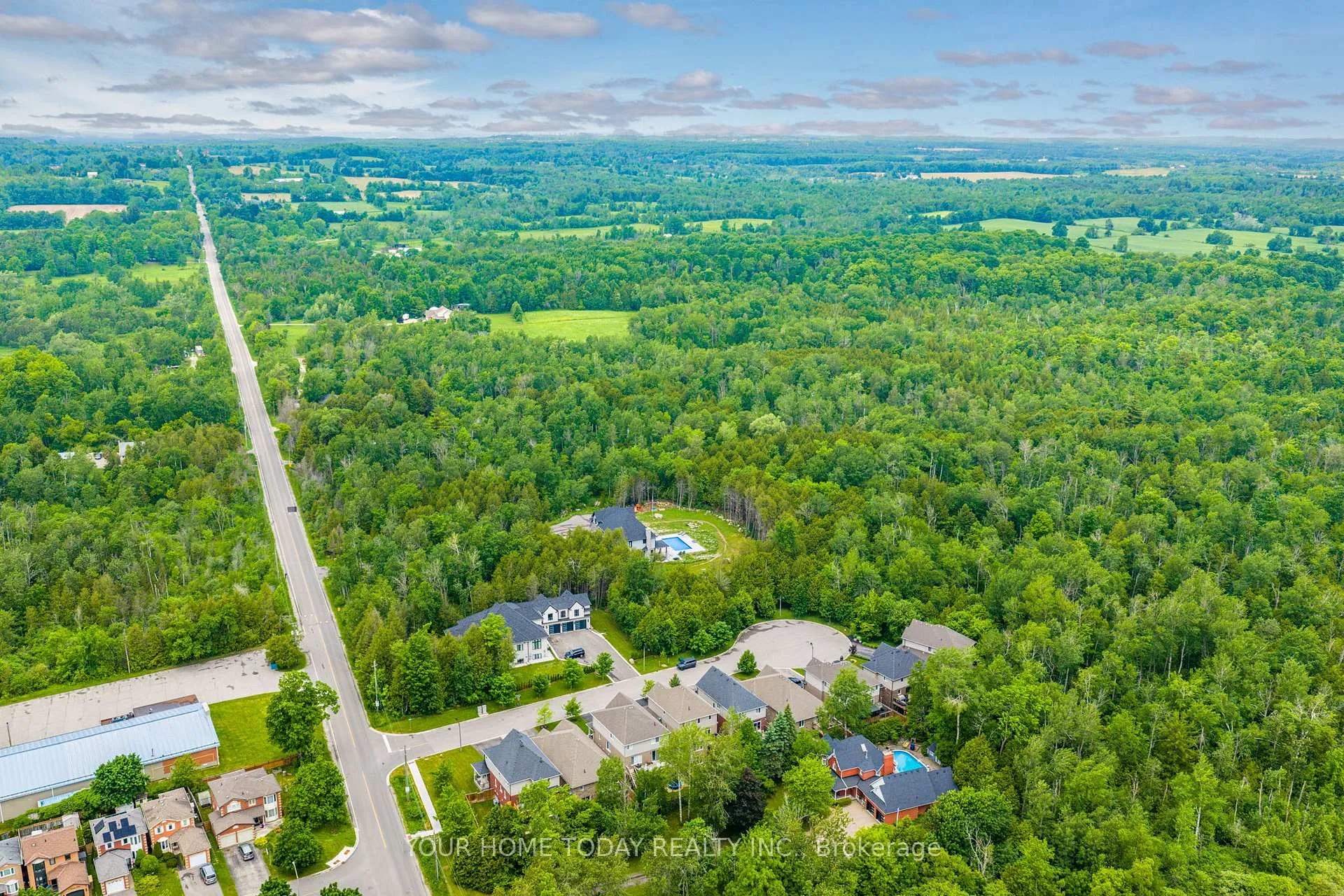 Photo 49 of 8 Trinity Court, Halton Hills, Acton — HOMEH