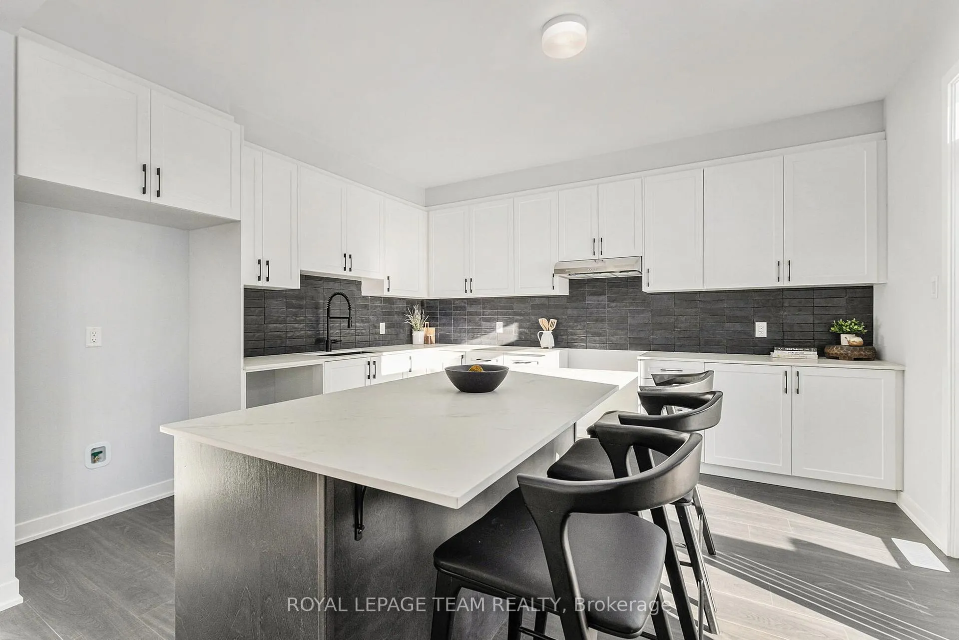 Photo 12 of 312 Remillard Drive, North Grenville, North Grenville Twp (Kemptville South) — HOMEH