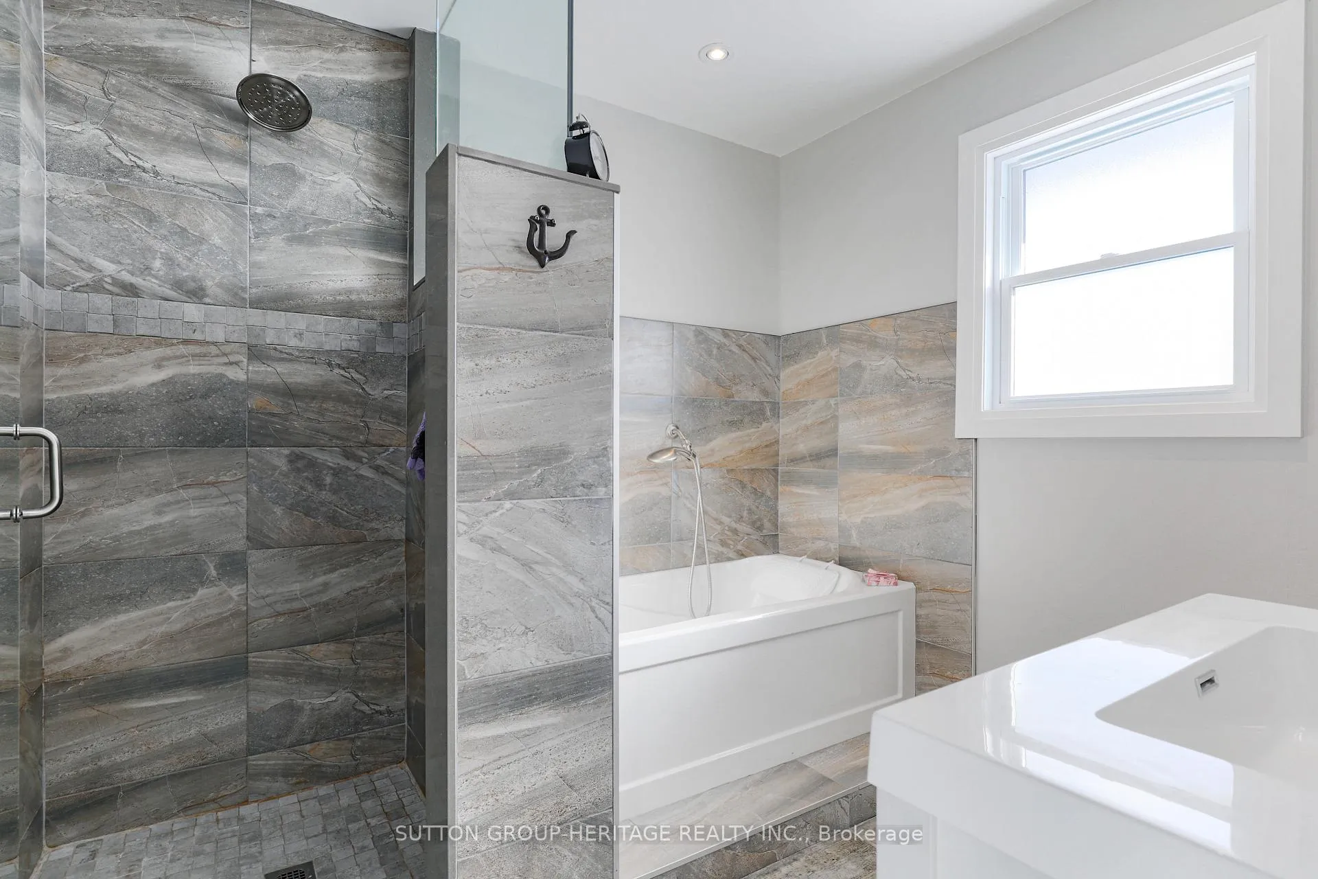 Photo 33 of 3 Northwood Road, Georgina, Sutton & Jackson's Point — HOMEH