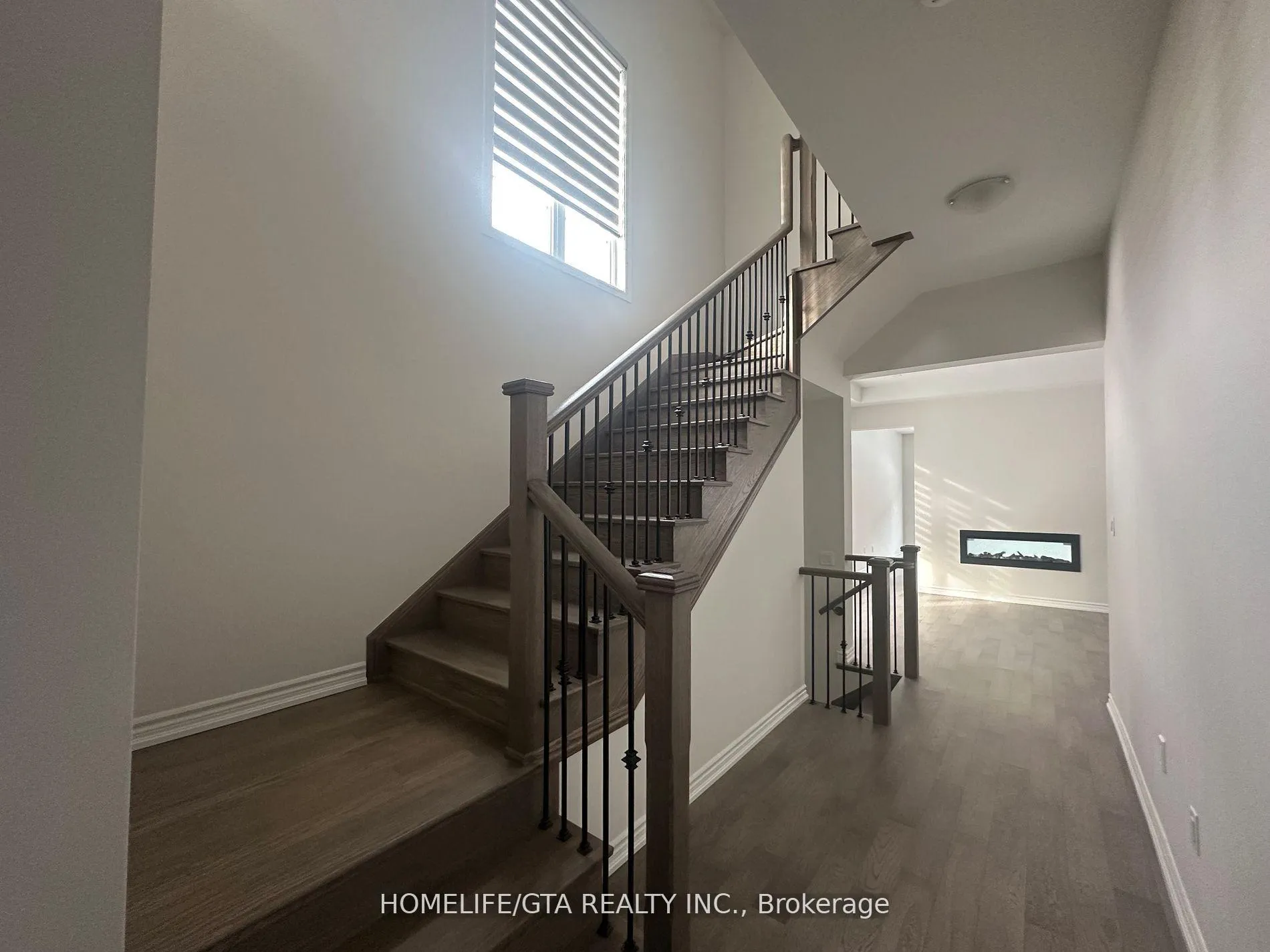 Photo 4 of 1852 Weeping Willow Lane, Pickering, Rural Pickering — HOMEH