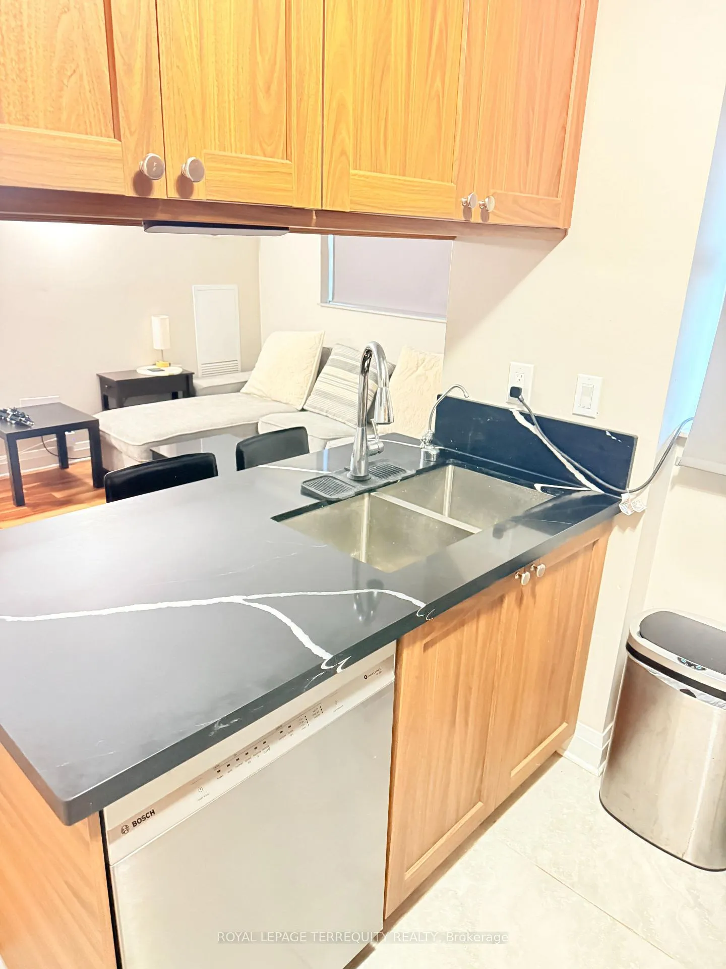 Photo 2 of Unit 636, 60 Saint Patrick Street, Toronto, Kensington-Chinatown — HOMEH