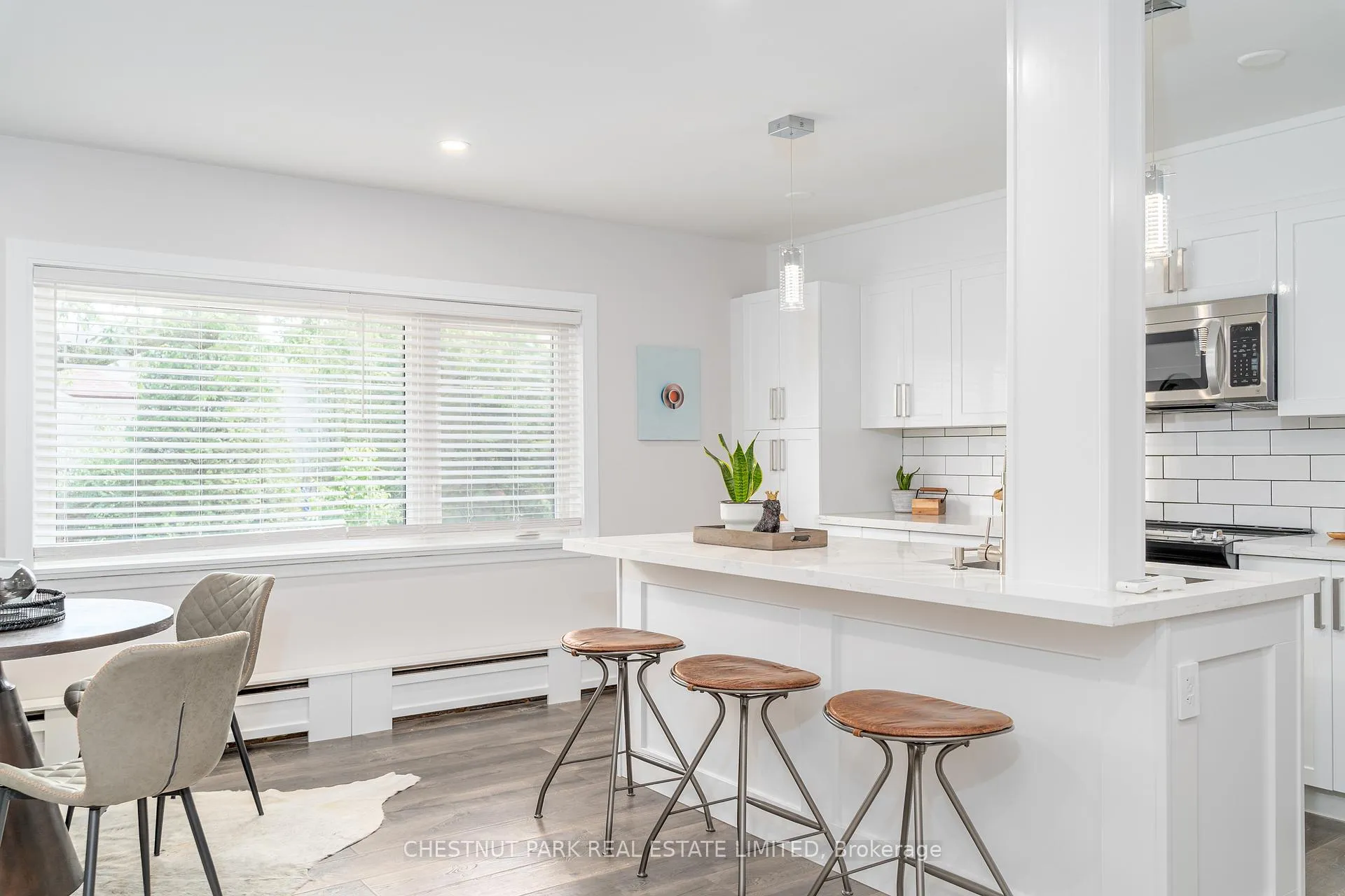 Photo 3 of 42 Cavell Avenue, Etobicoke, Mimico — HOMEH