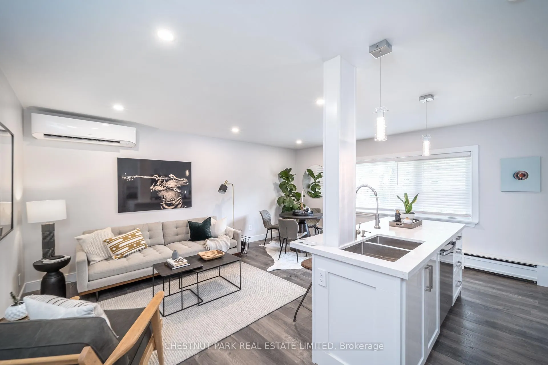 Photo 19 of 42 Cavell Avenue, Etobicoke, Mimico — HOMEH