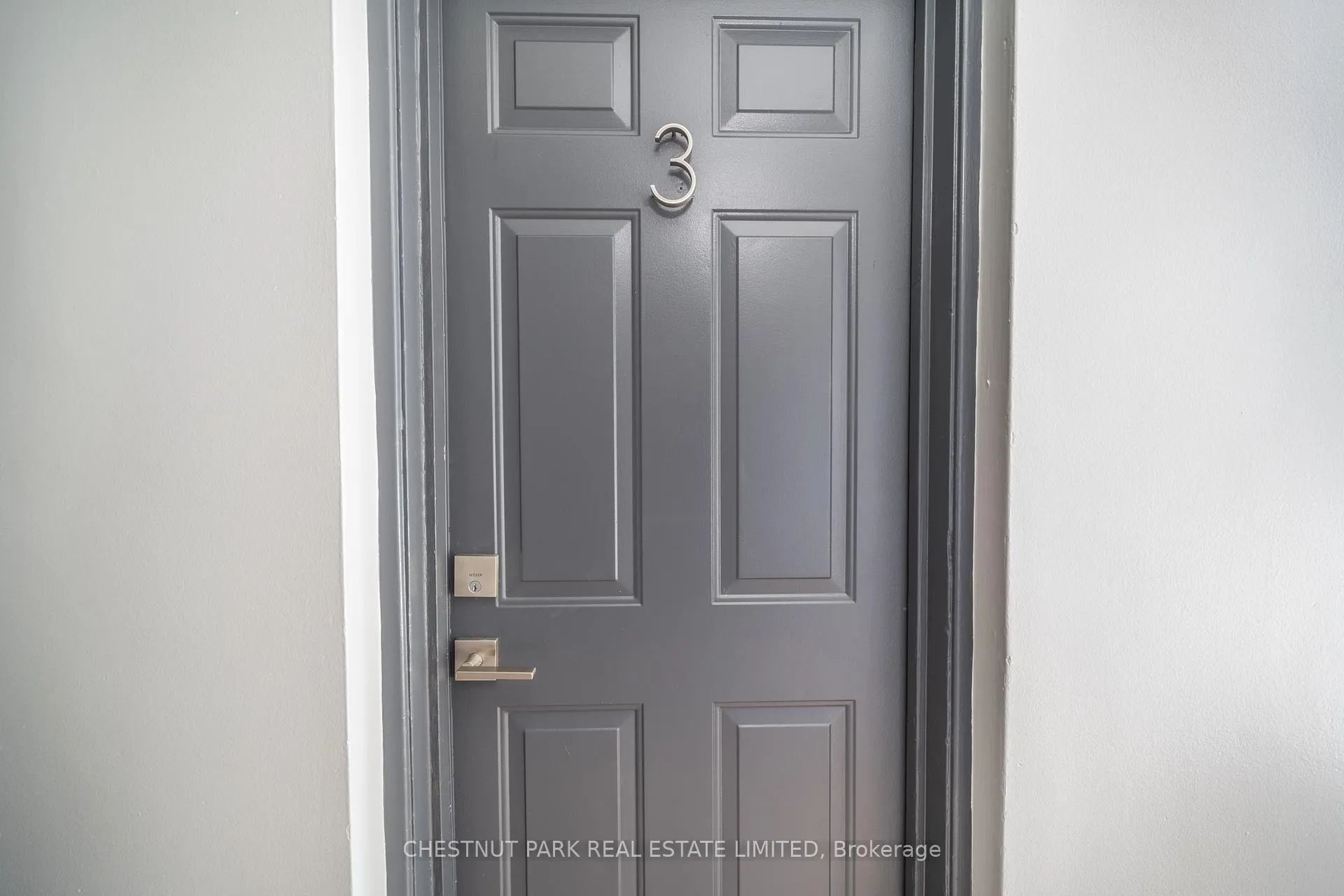 Photo 33 of 42 Cavell Avenue, Etobicoke, Mimico — HOMEH