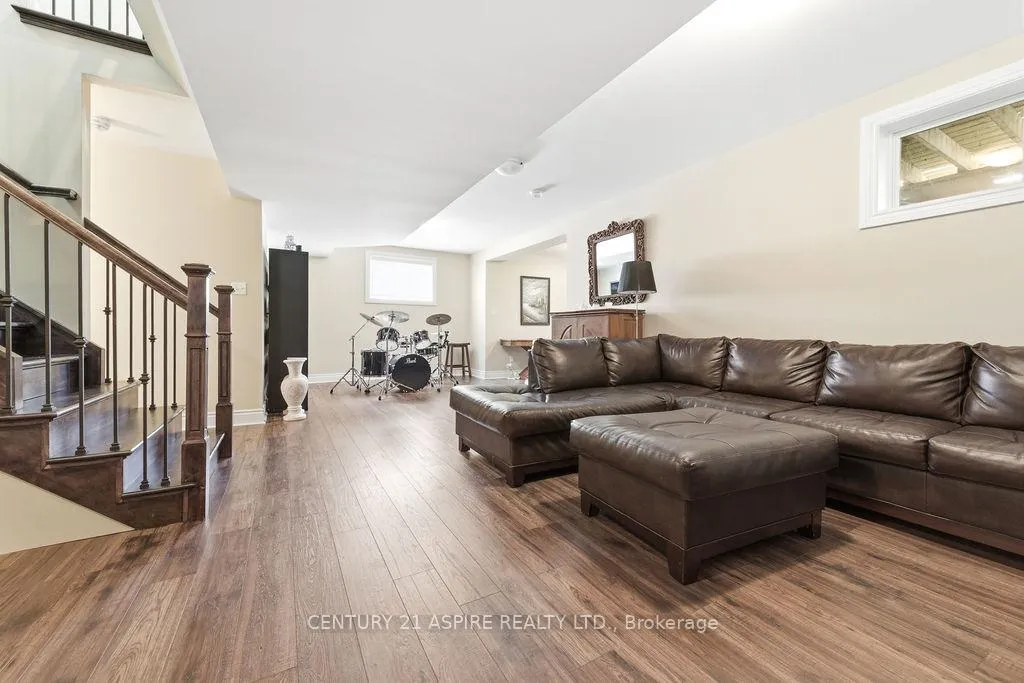 Photo 31 of 7 Nick Street, Petawawa — HOMEH
